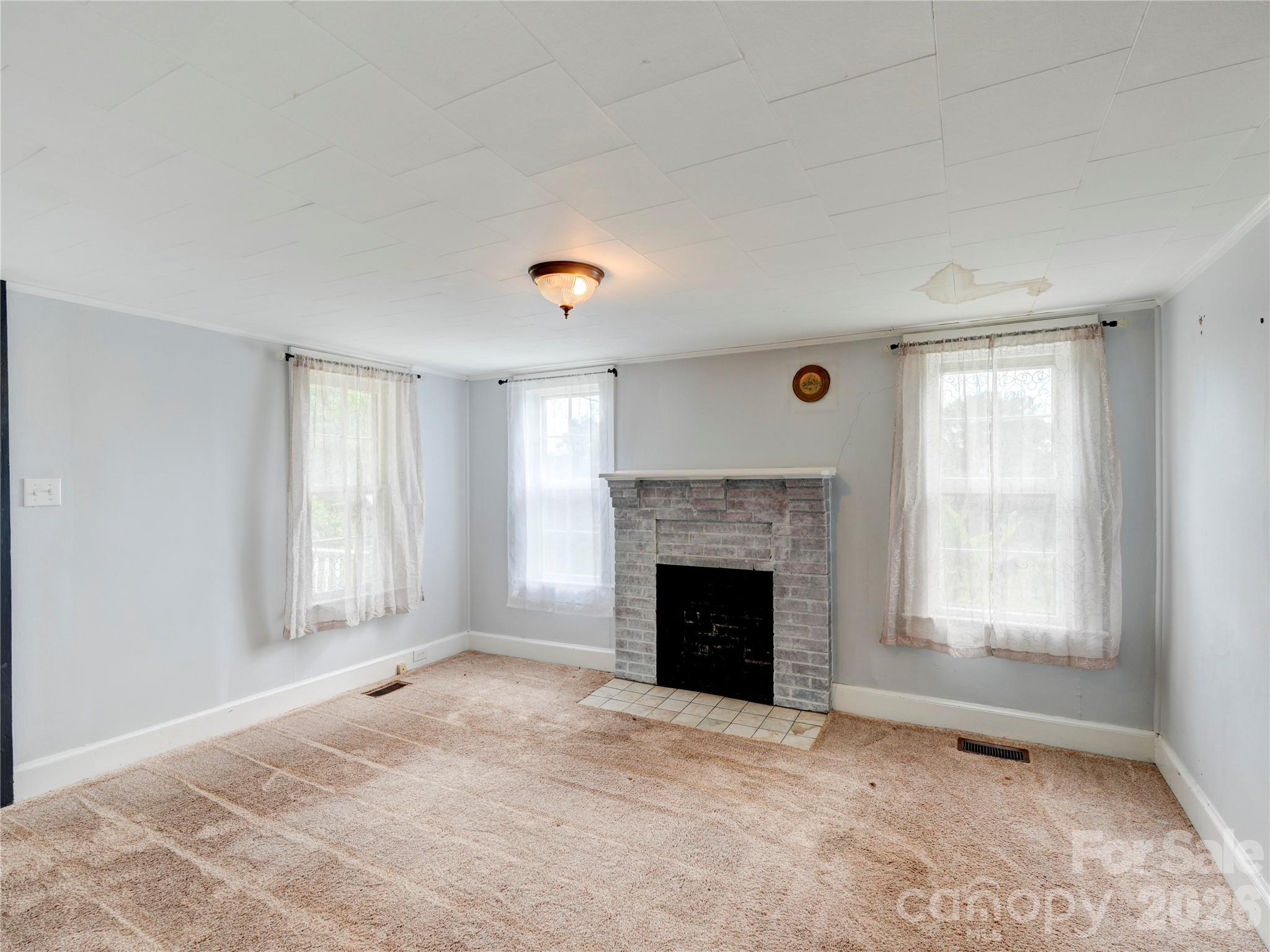 7049 Austin Little Mountain Road — Elkin
