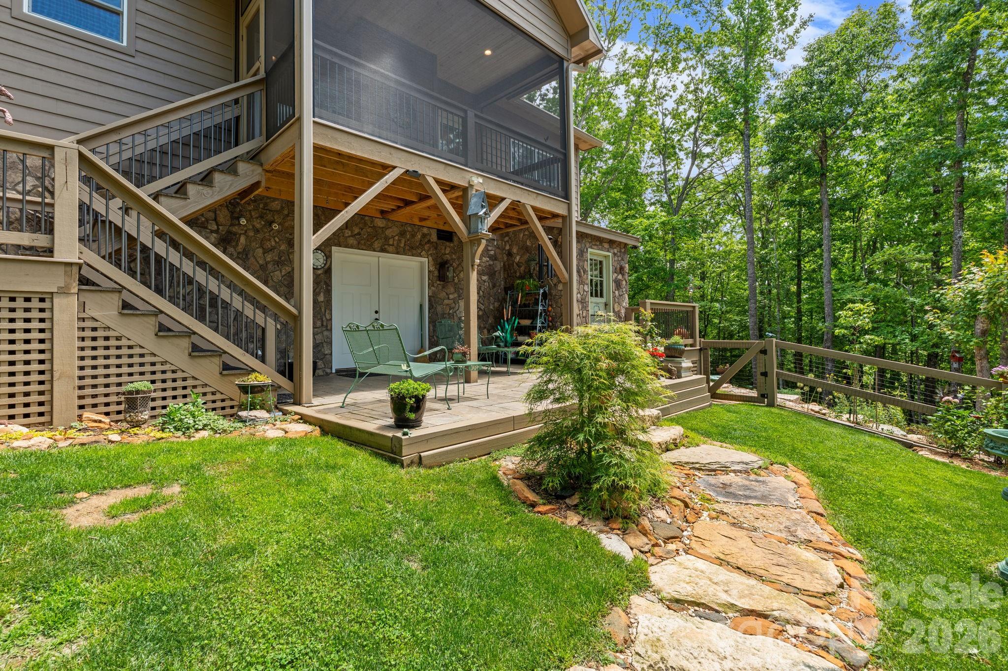 142 Highland Cove — West Jefferson