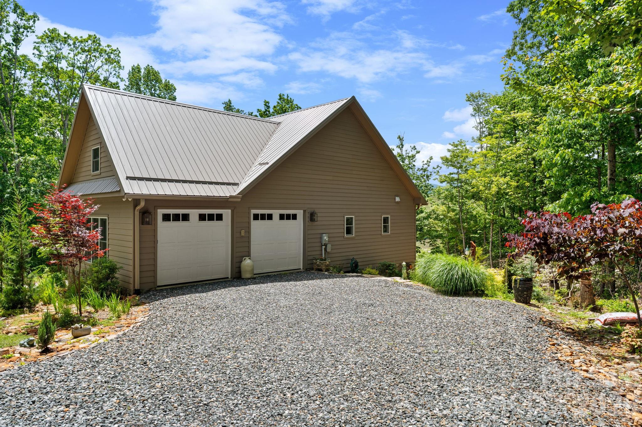 142 Highland Cove — West Jefferson