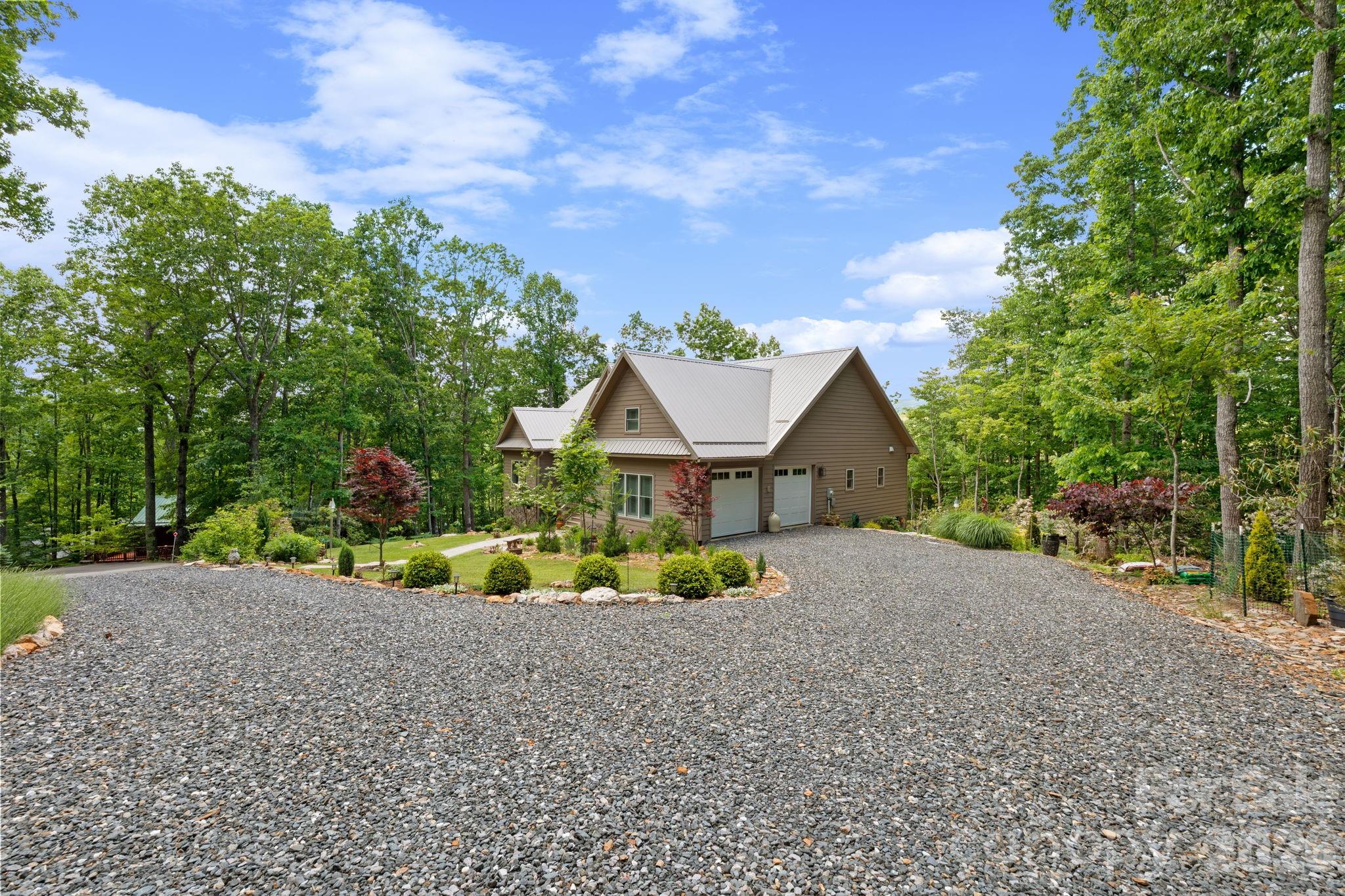 142 Highland Cove — West Jefferson