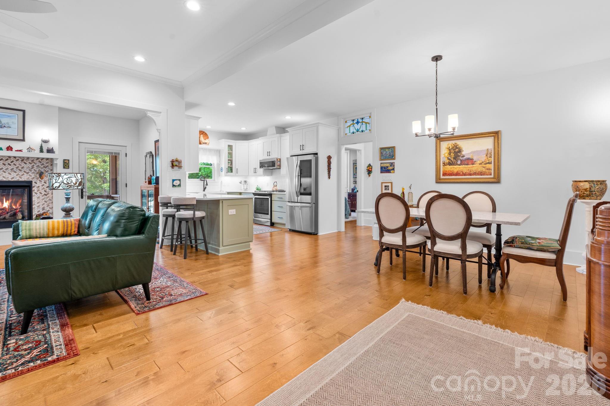 142 Highland Cove — West Jefferson