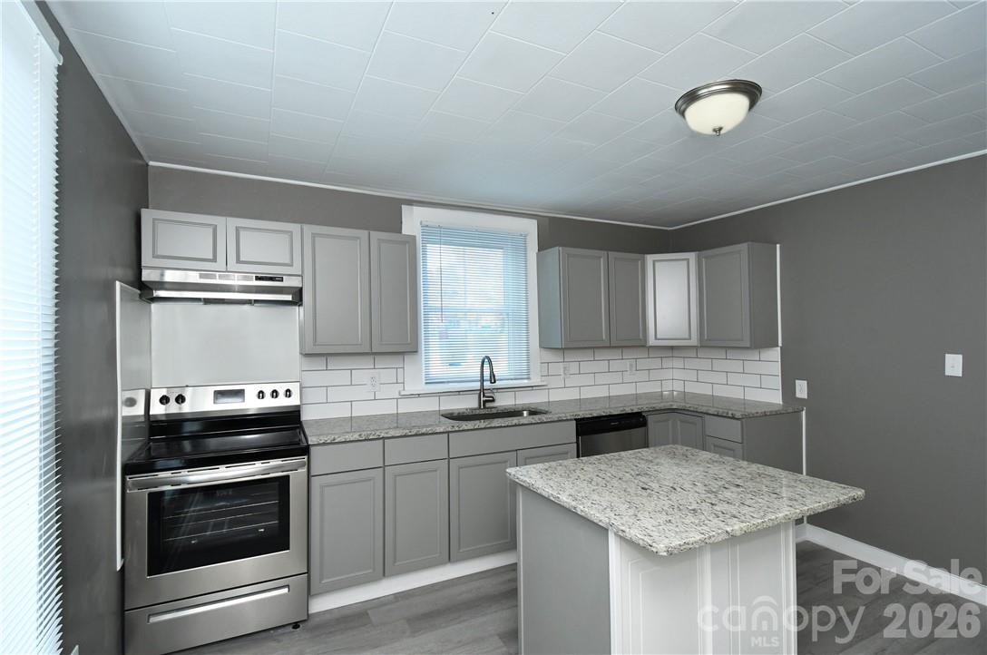 1204 4th Street — Statesville