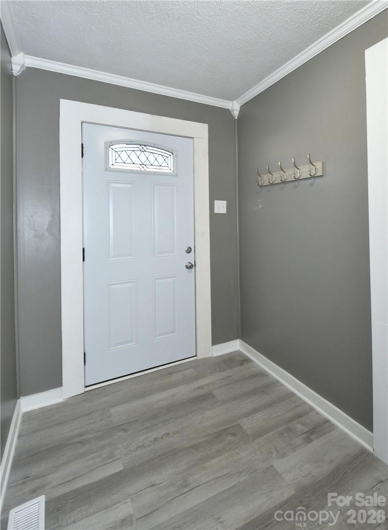 1204 4th Street — Statesville