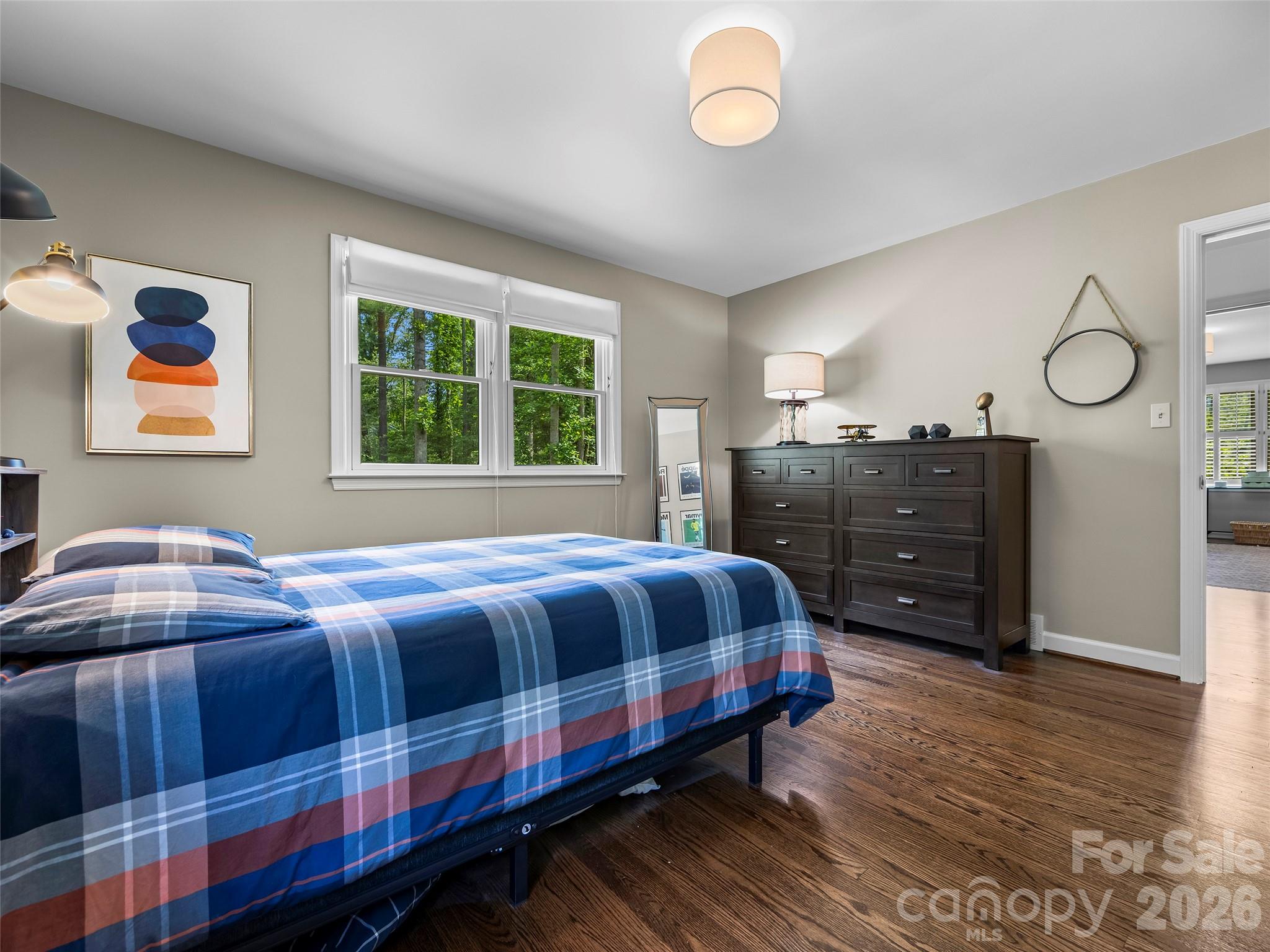 423 Vanderbilt Road — Asheville