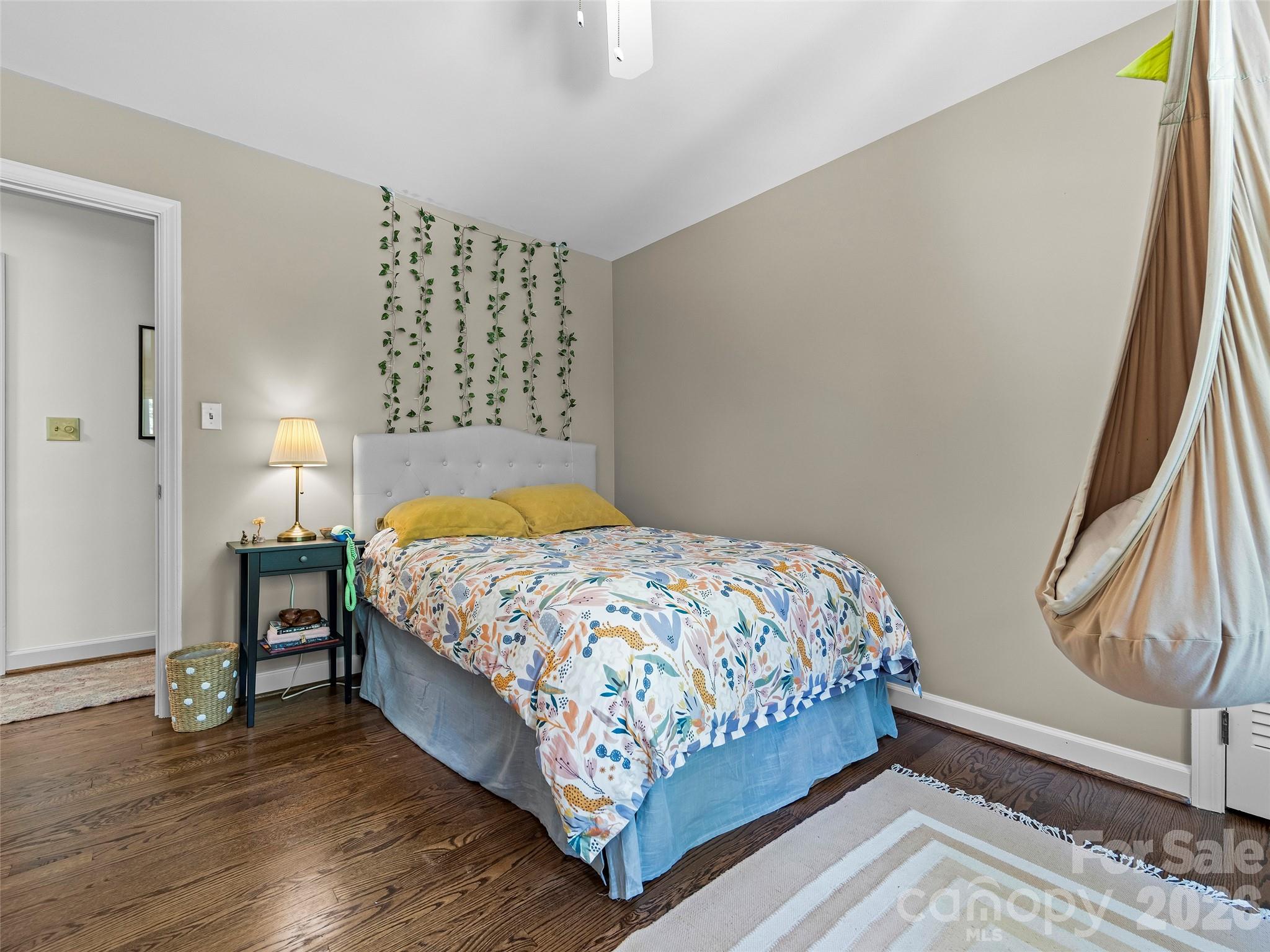 423 Vanderbilt Road — Asheville