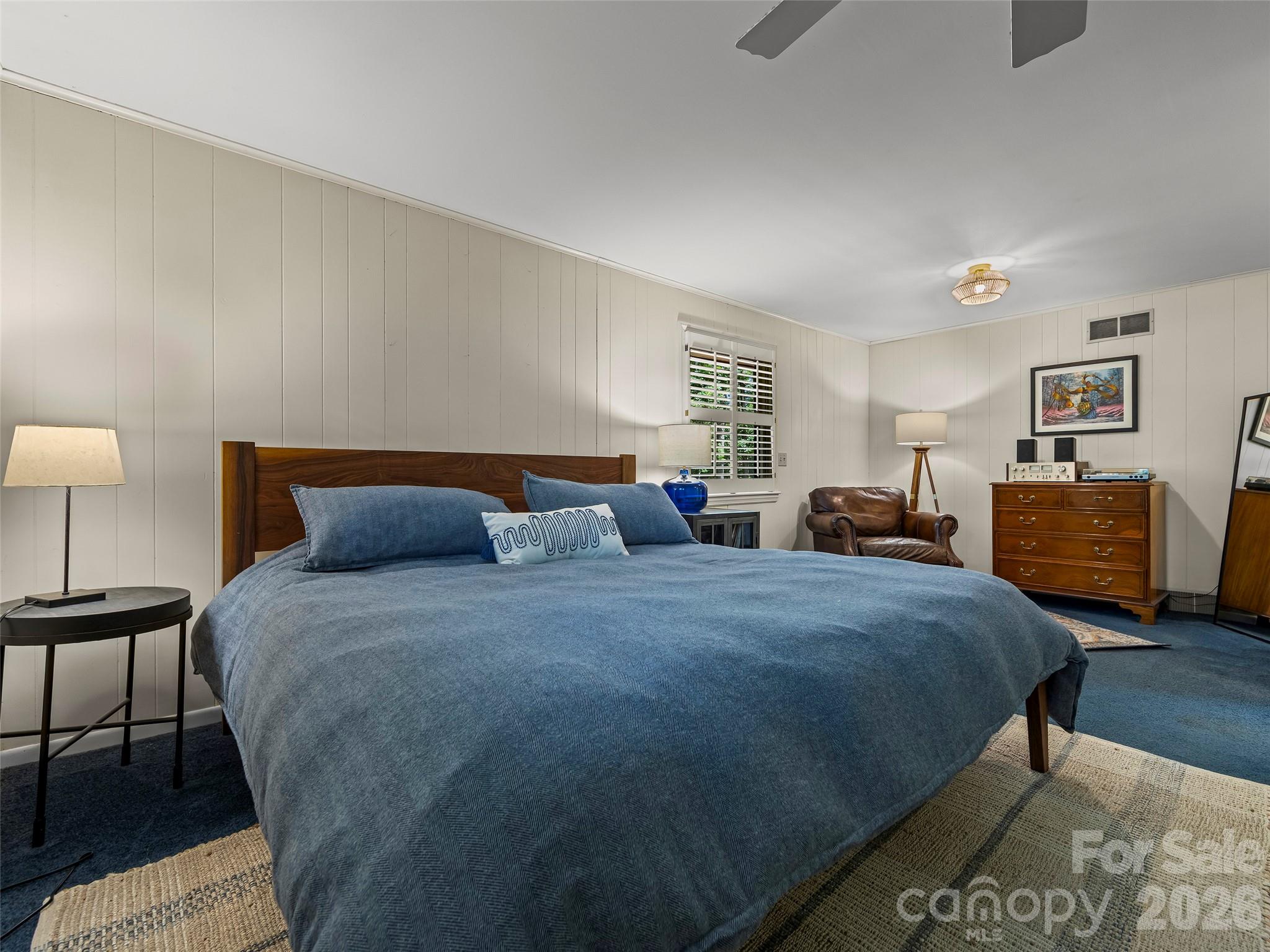 423 Vanderbilt Road — Asheville