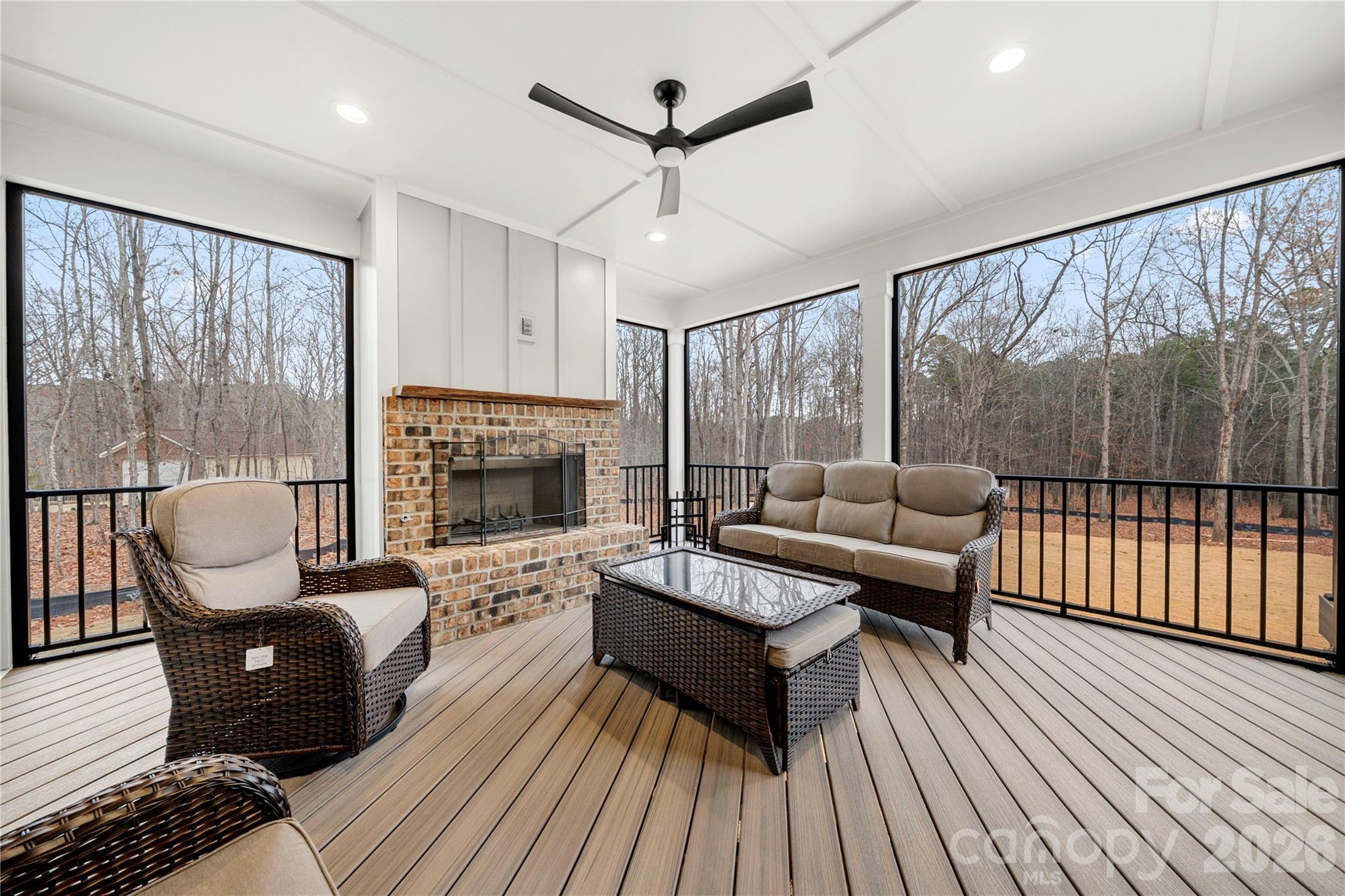 6991 Oakridge Road #1 — Clover