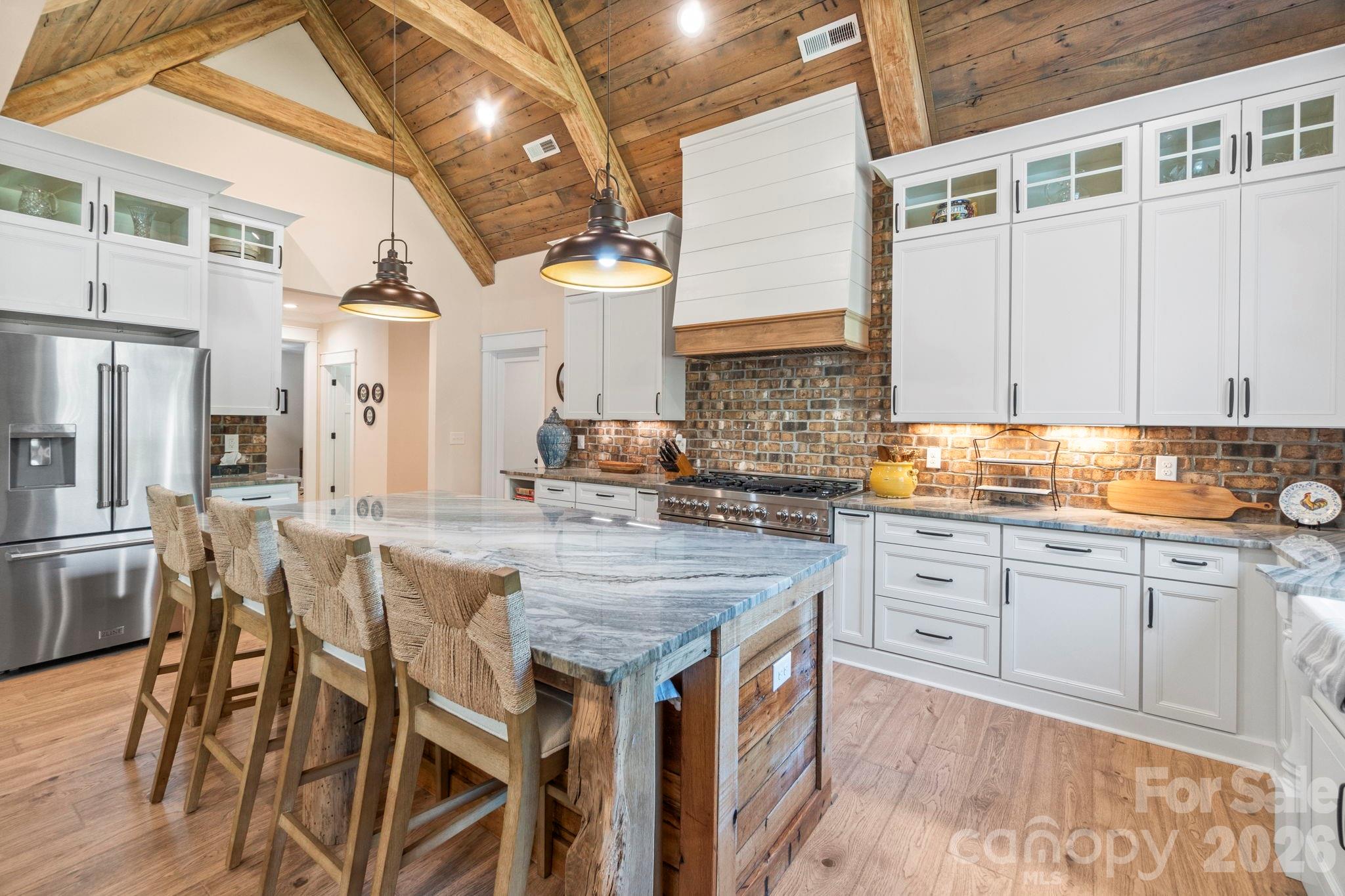 6991 Oakridge Road #1 — Clover