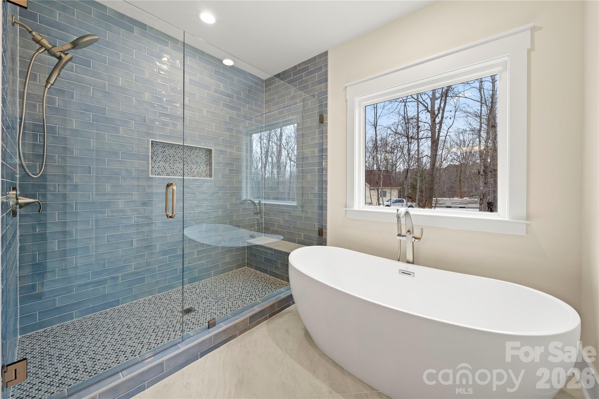 6991 Oakridge Road #1 — Clover