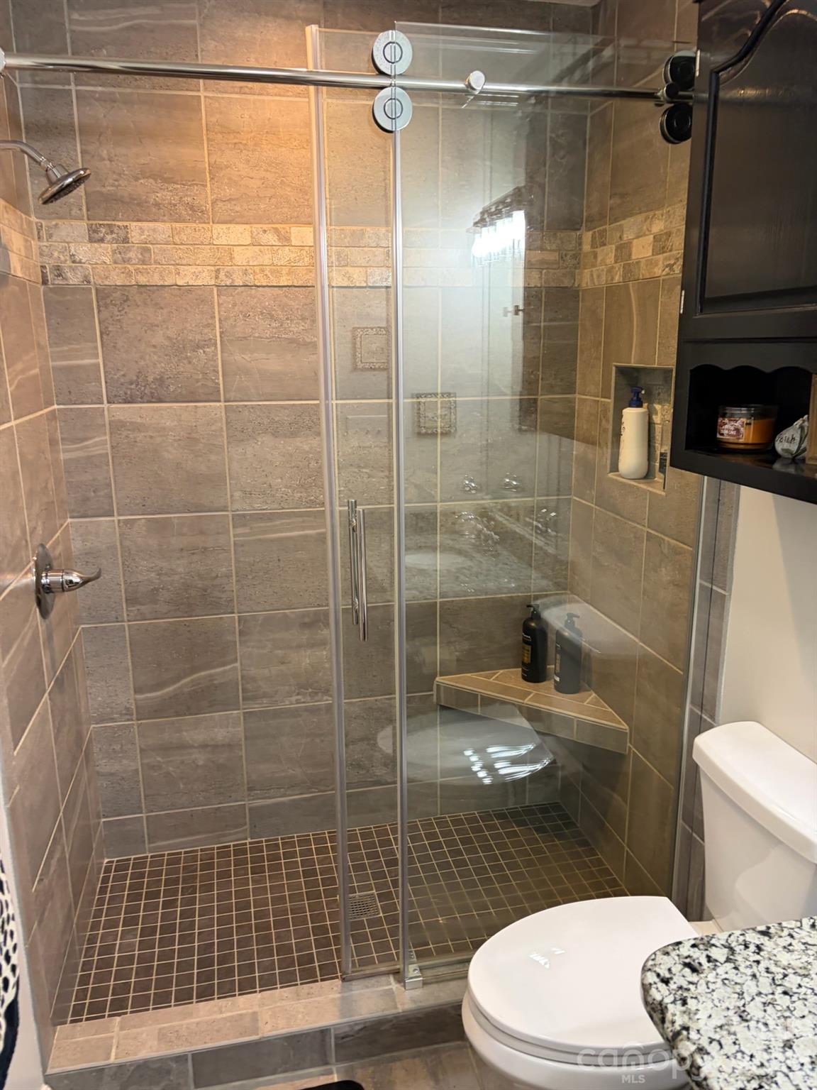 236 Robinwood Circle NE — Lenoir