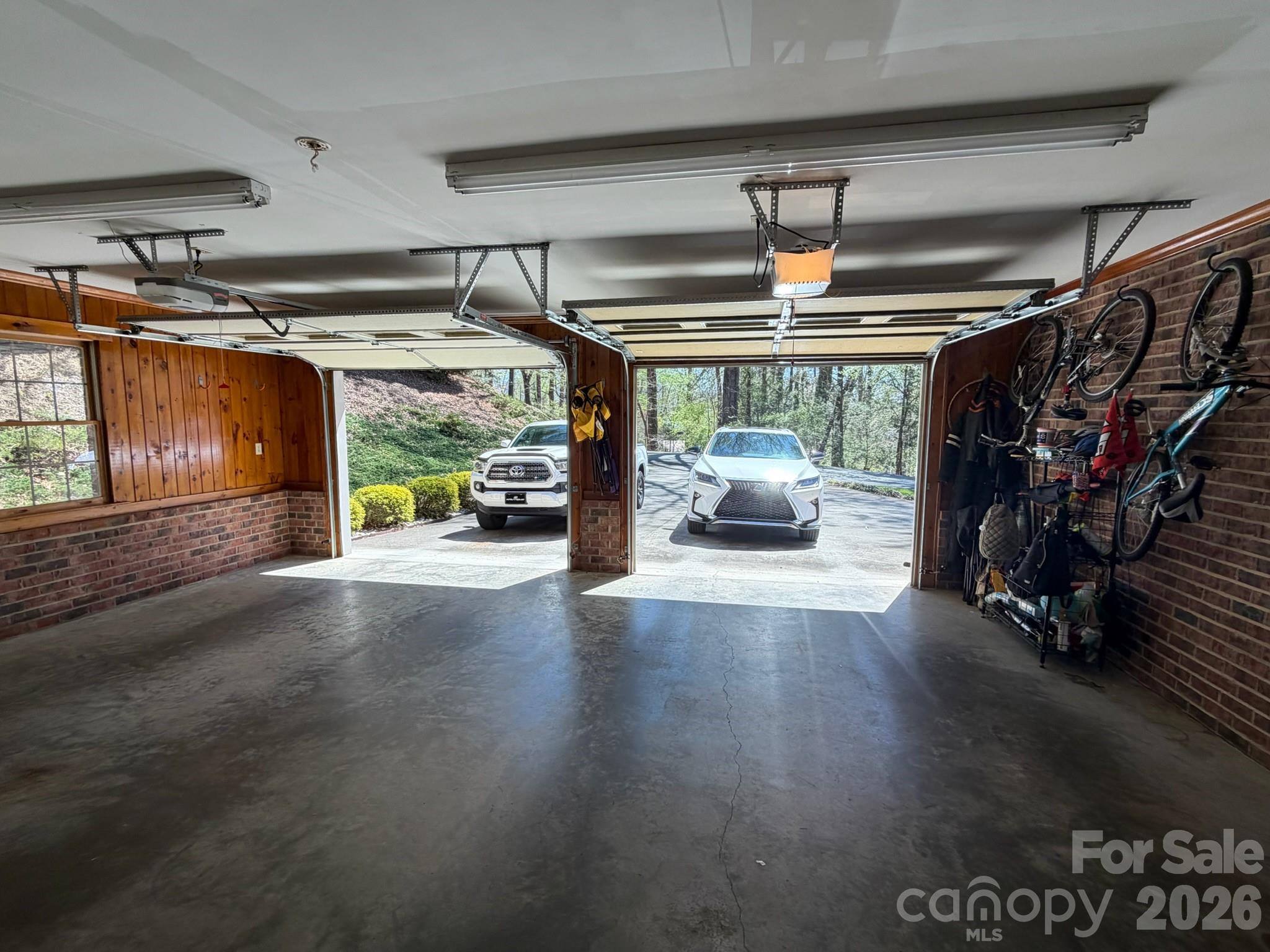 236 Robinwood Circle NE — Lenoir