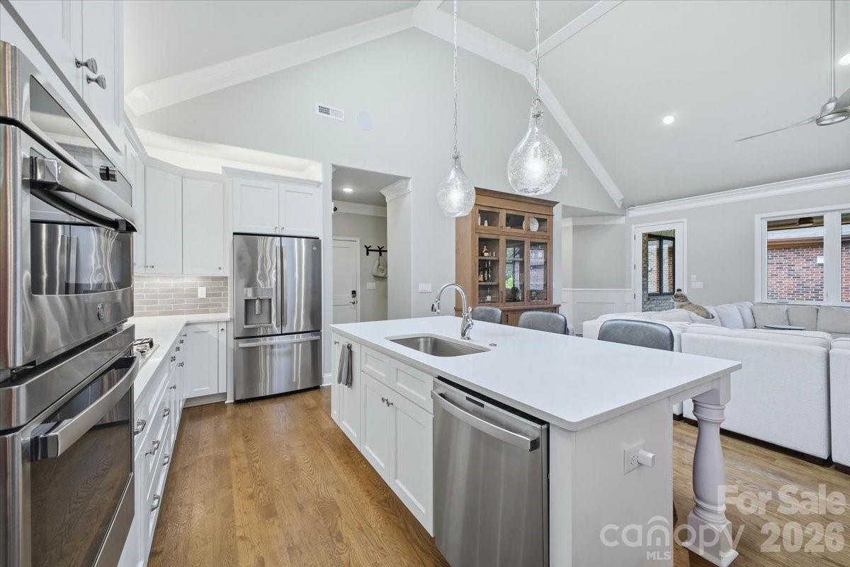 6095 Gold Springs Way — Denver