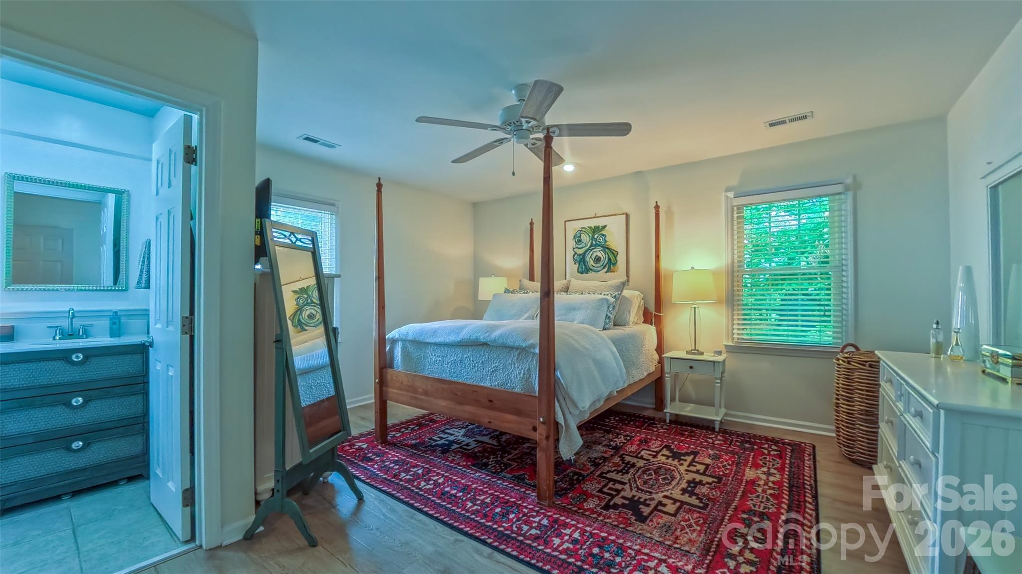 2425 Turnberry Lane — Charlotte