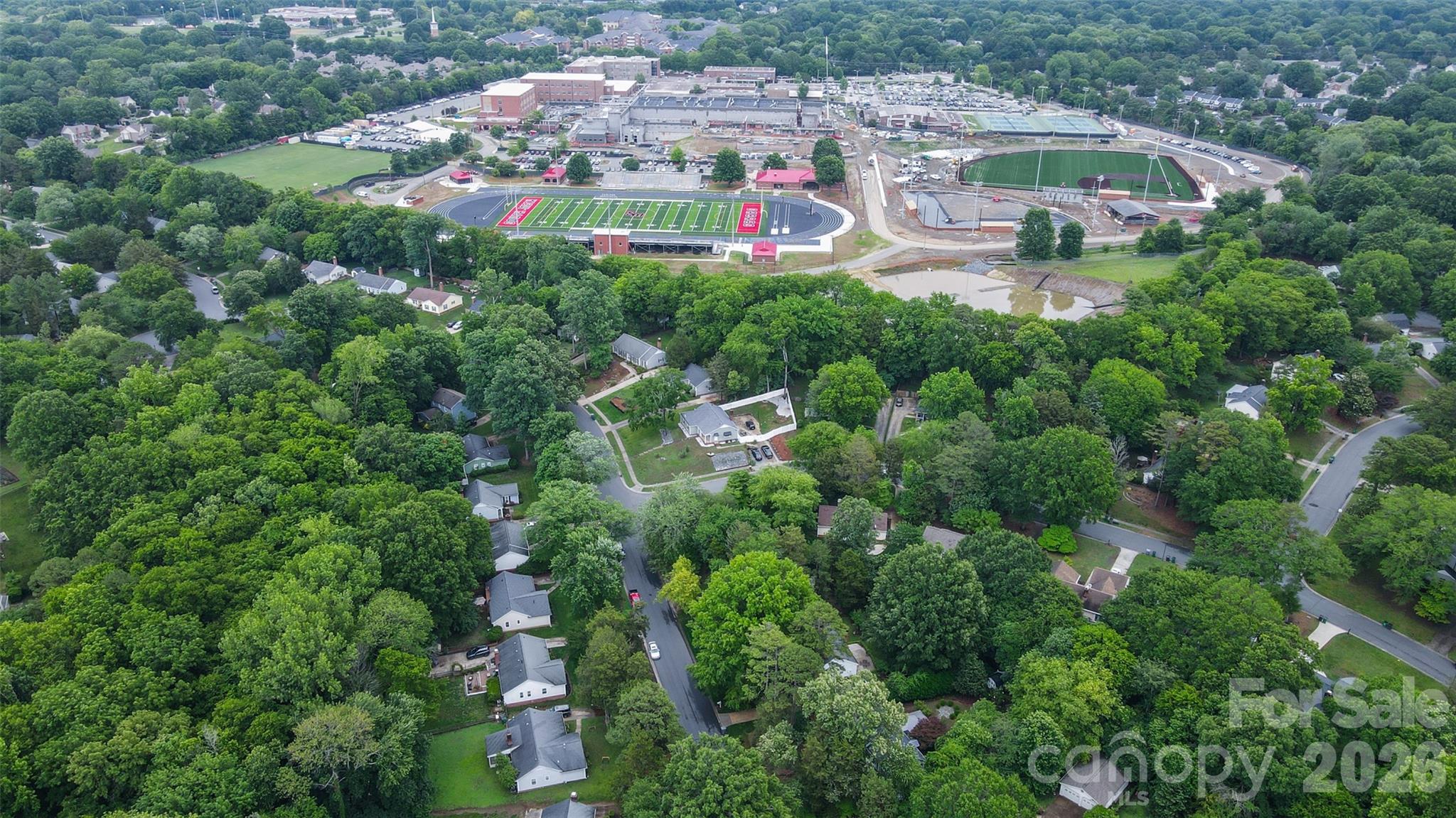 2425 Turnberry Lane — Charlotte