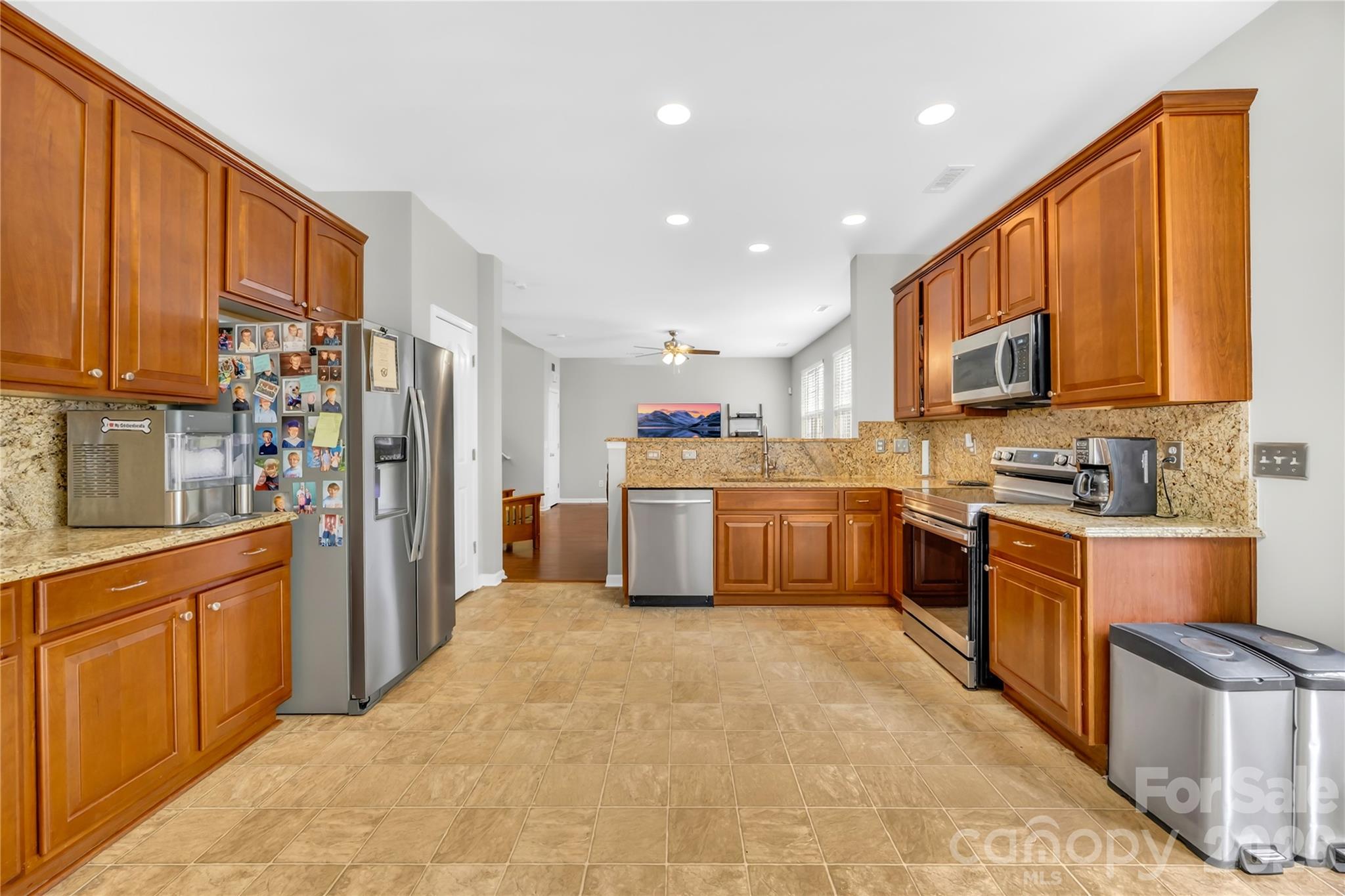 17327 Newlands Corner Lane — Charlotte