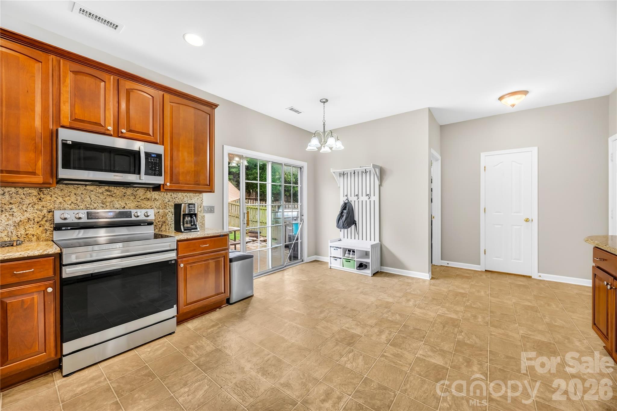 17327 Newlands Corner Lane — Charlotte