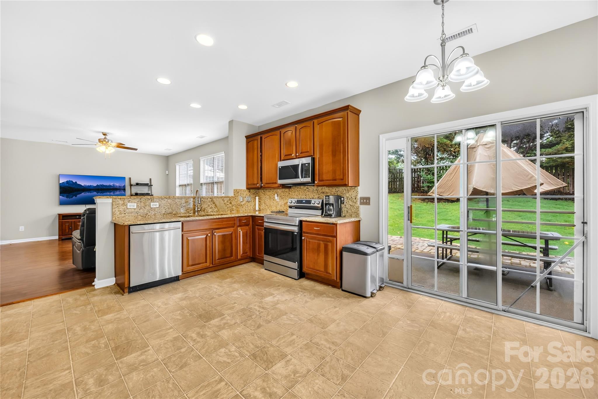 17327 Newlands Corner Lane — Charlotte