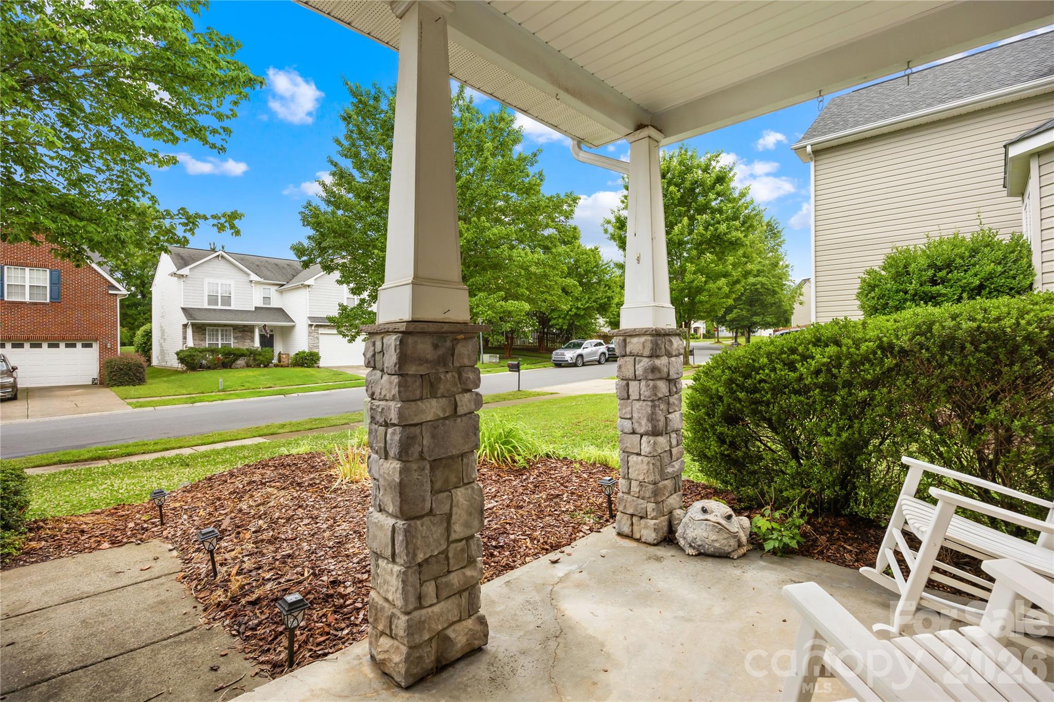 17327 Newlands Corner Lane — Charlotte