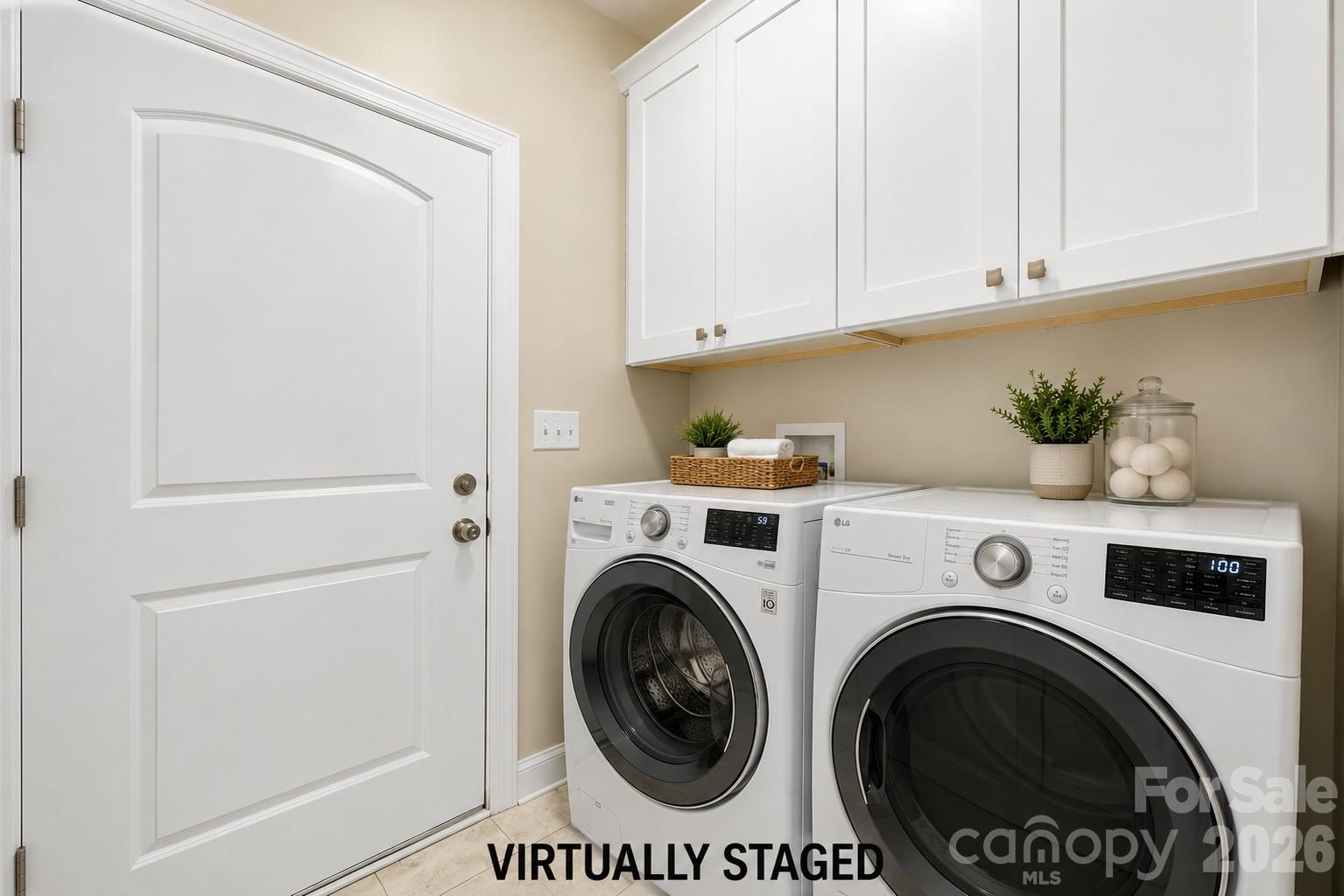 9026 Raven Top Drive — Mint Hill