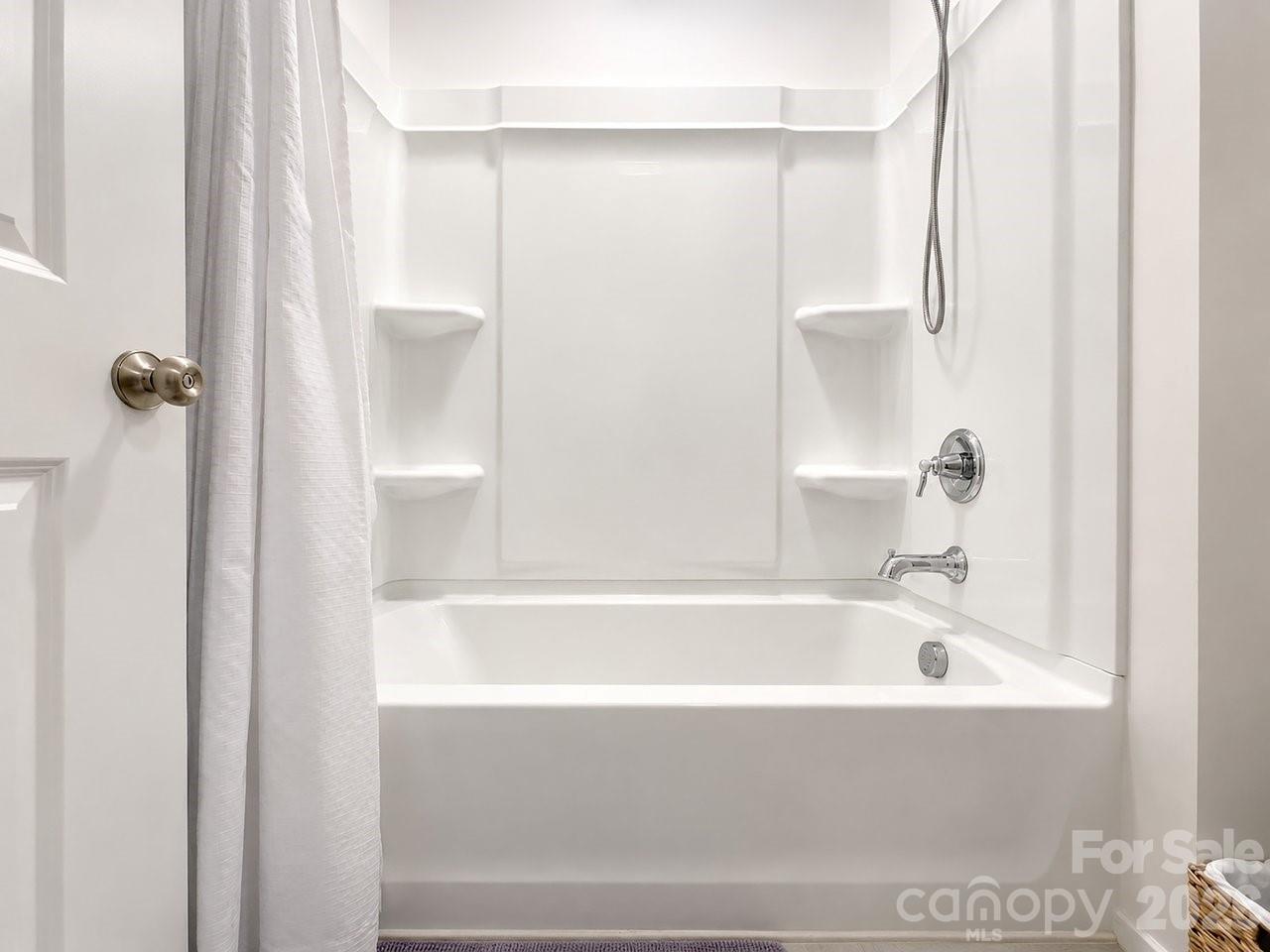 242 Winford Road — Troutman