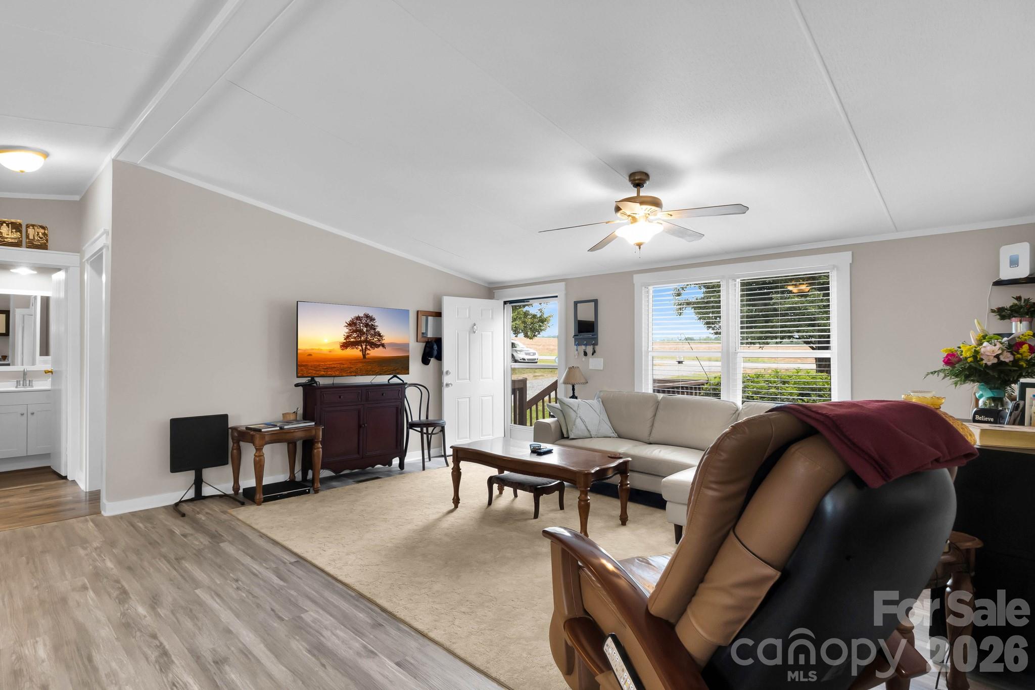 1677 Jennings Road — Olin