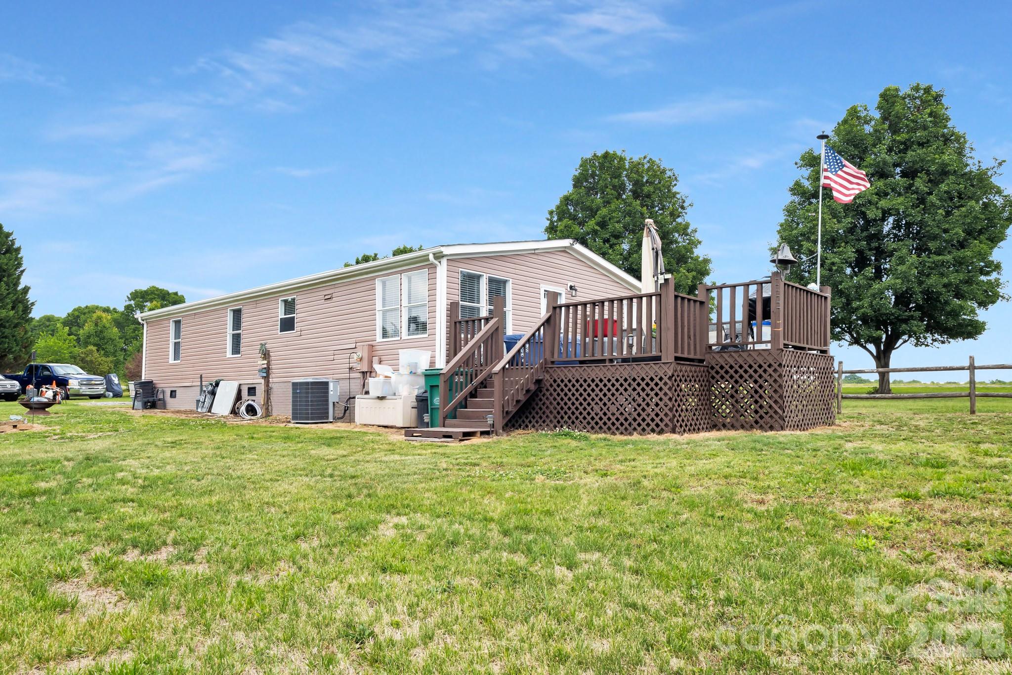 1677 Jennings Road — Olin