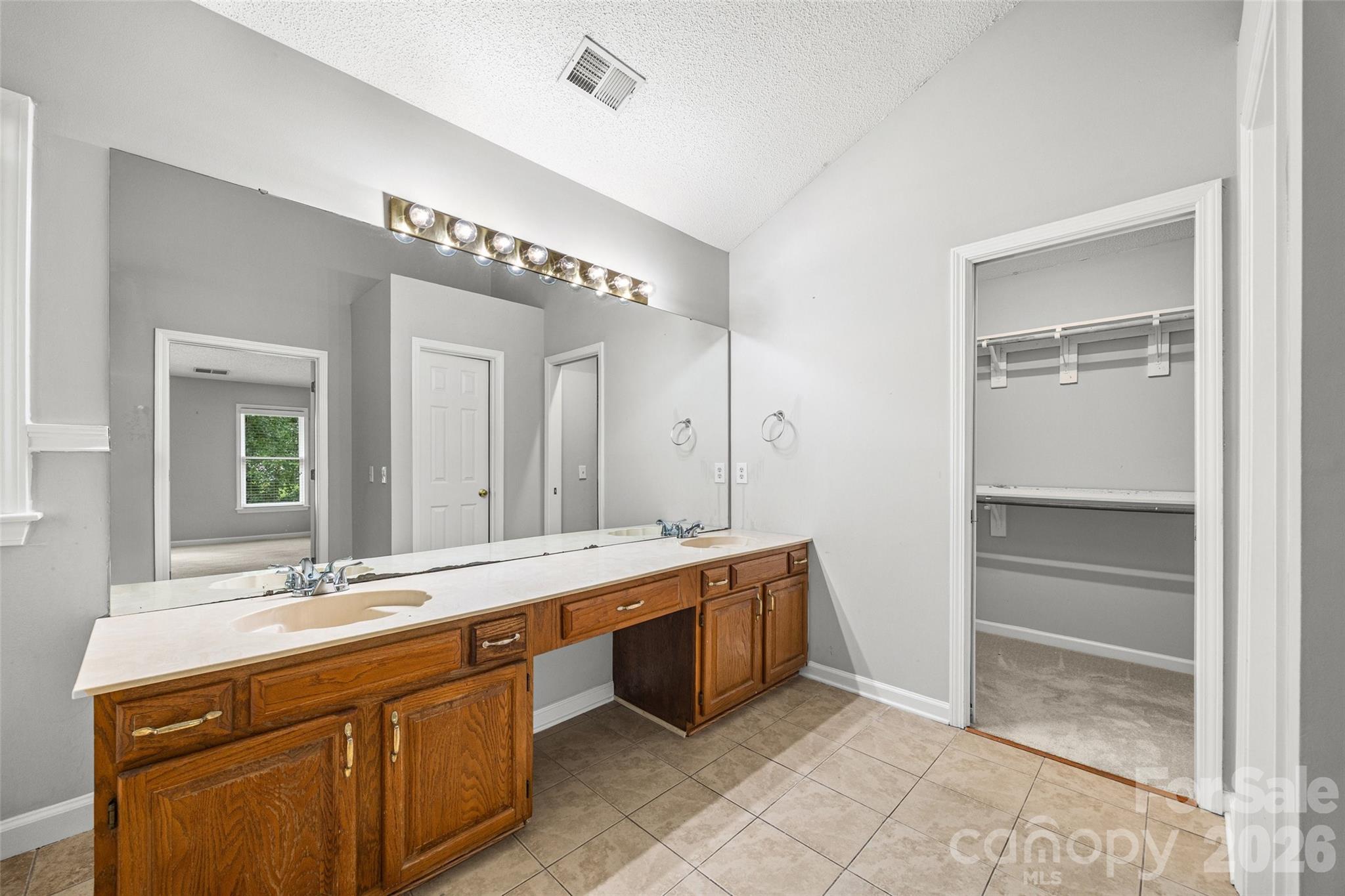 4926 Benthaven Lane — Charlotte