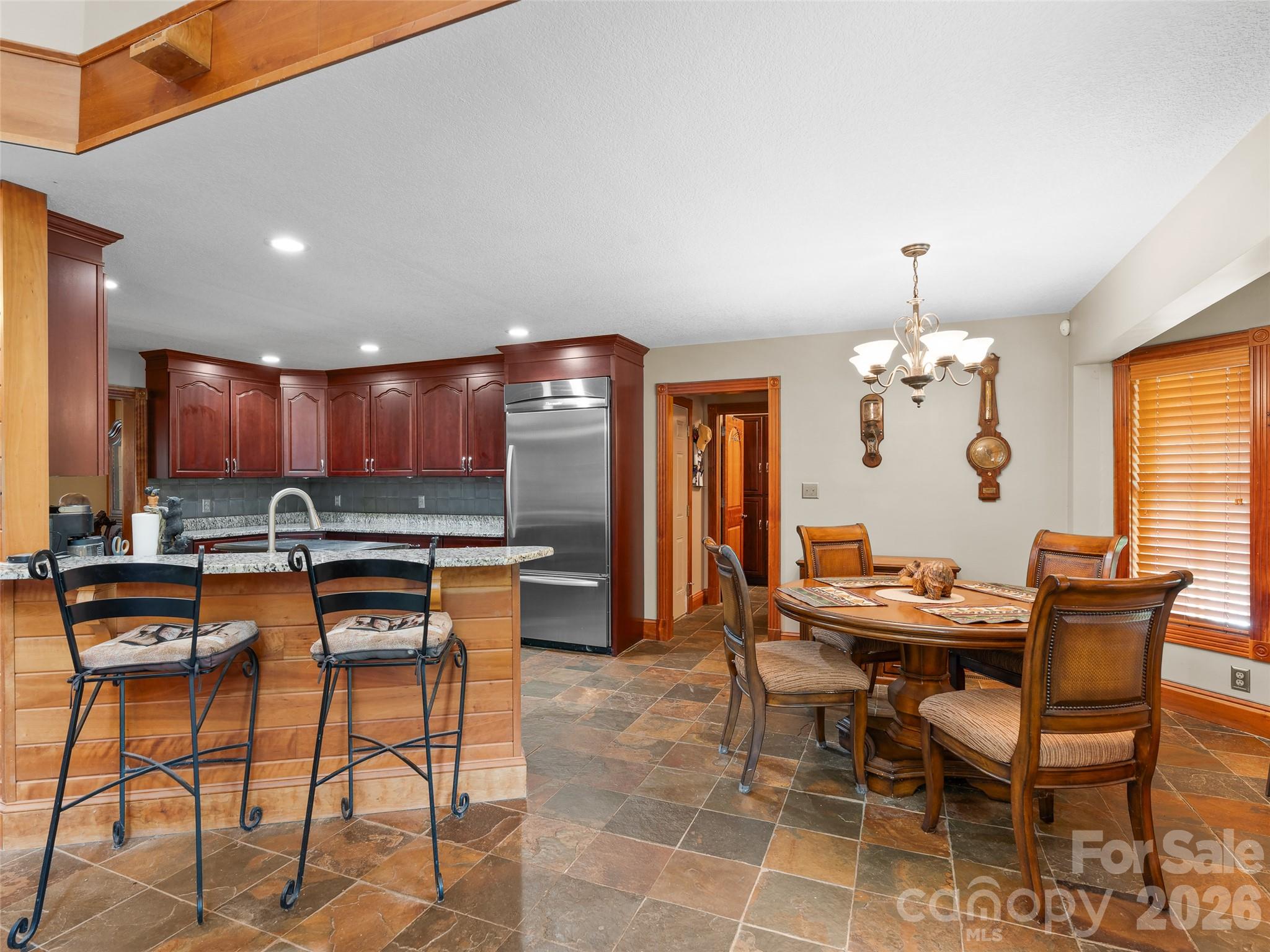 40 Hope Road — Weaverville