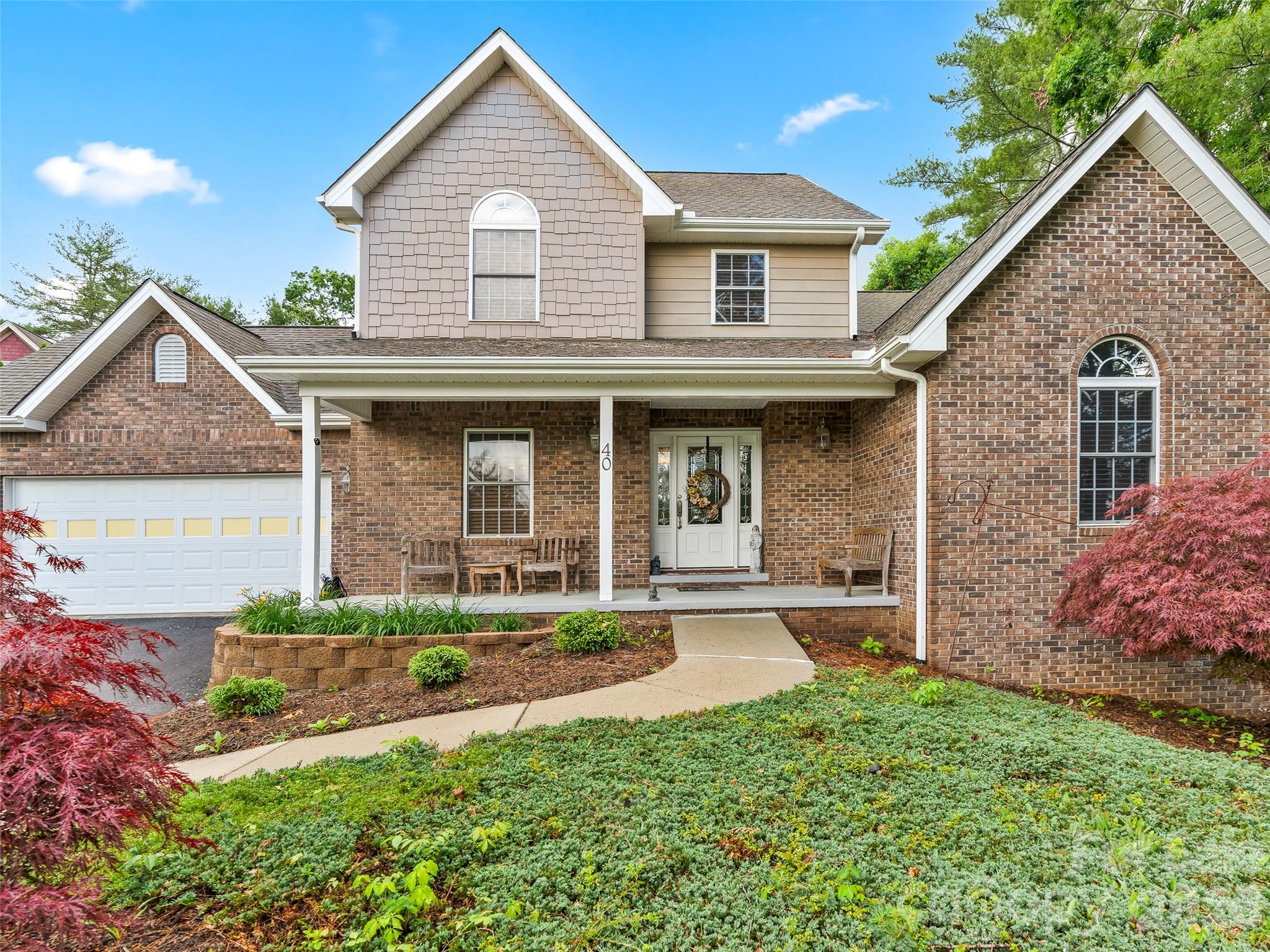 40 Hope Road — Weaverville