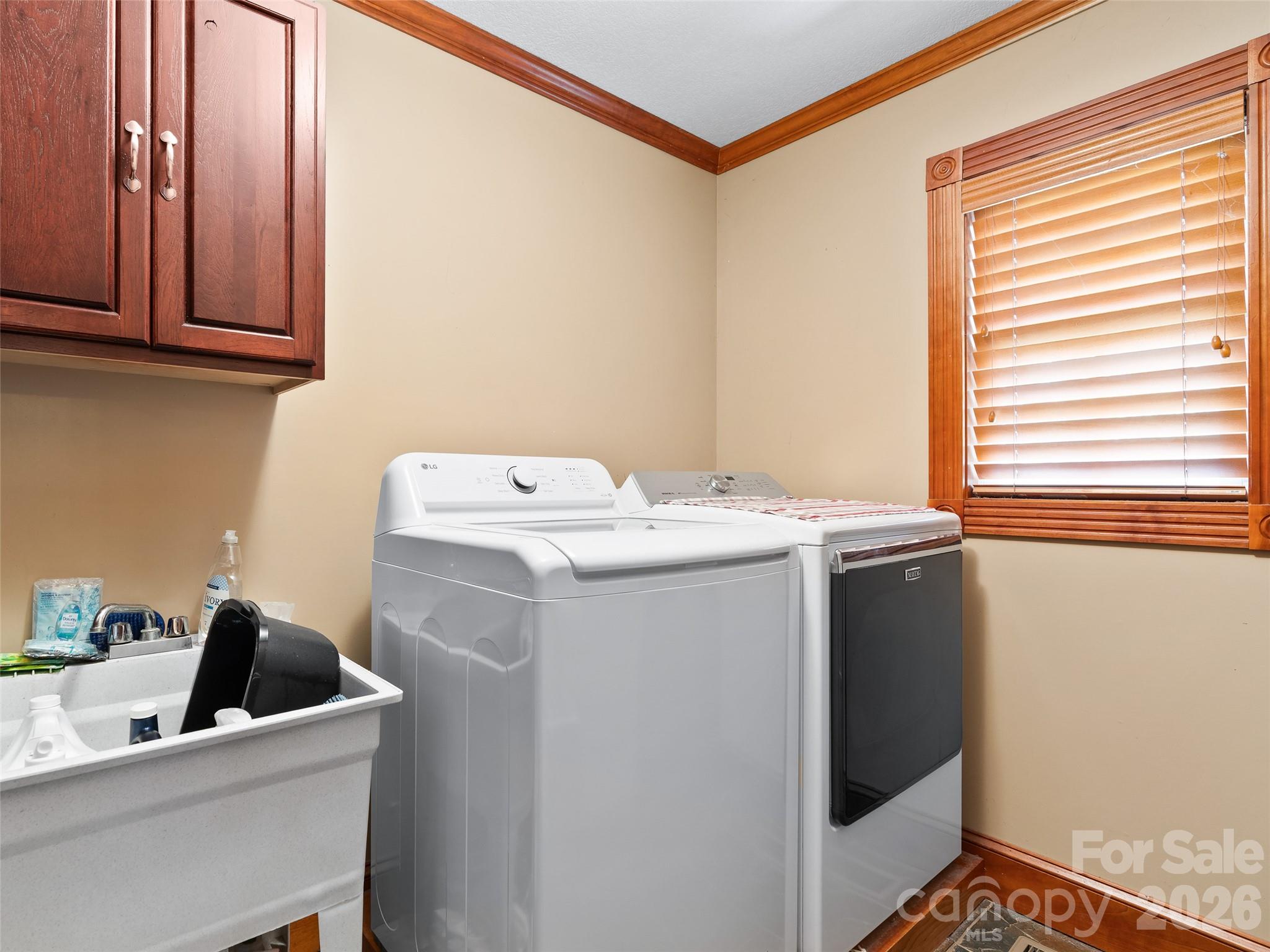 40 Hope Road — Weaverville