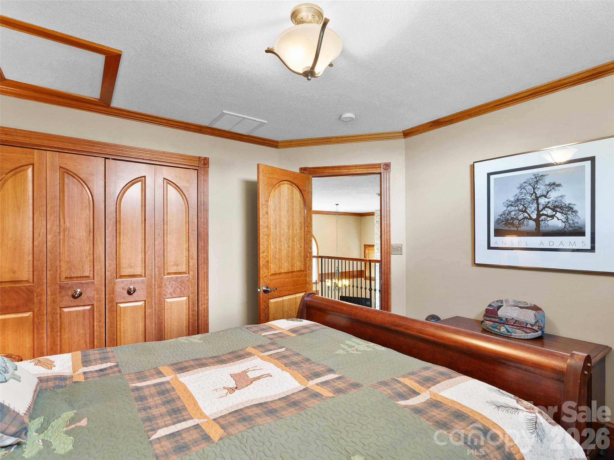 40 Hope Road — Weaverville