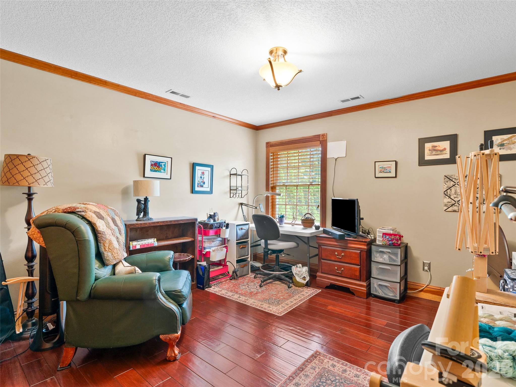 40 Hope Road — Weaverville