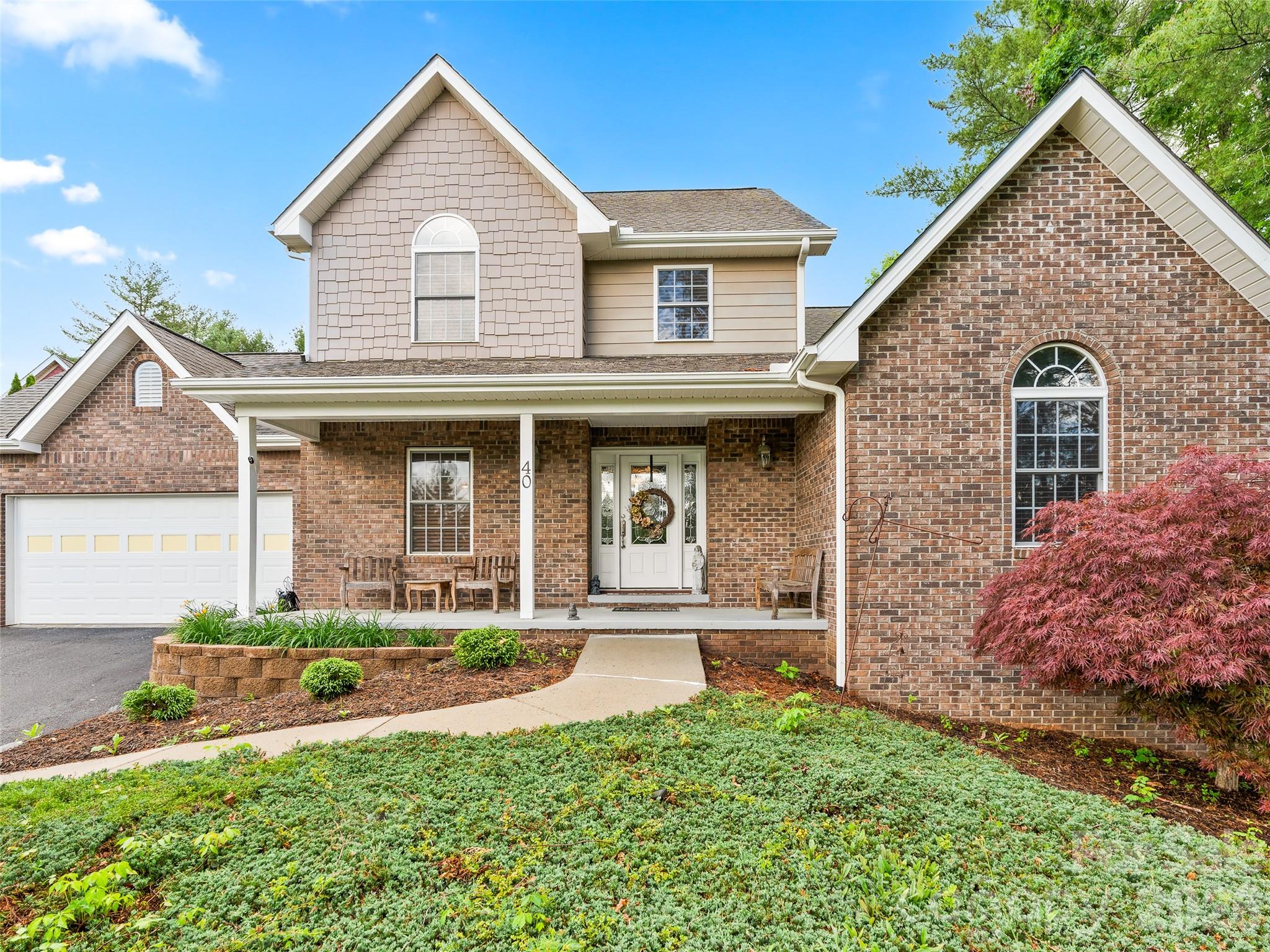 40 Hope Road — Weaverville