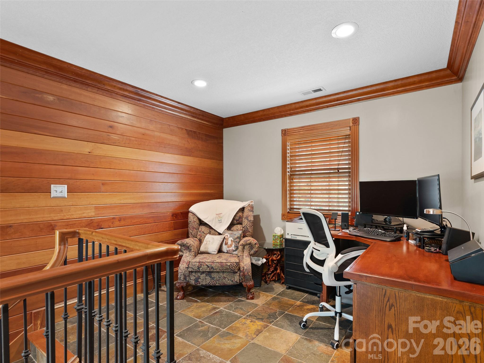 40 Hope Road — Weaverville