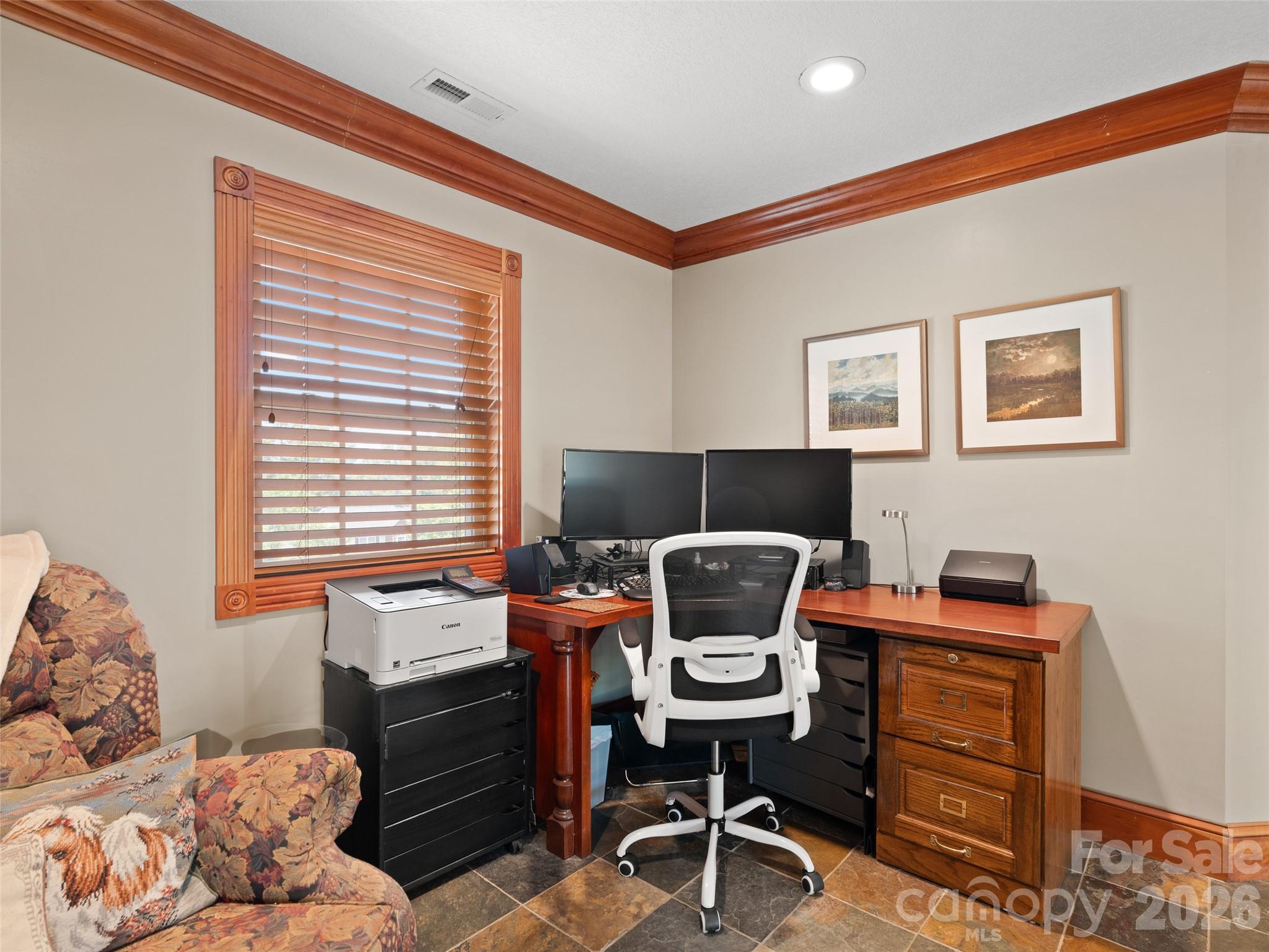 40 Hope Road — Weaverville