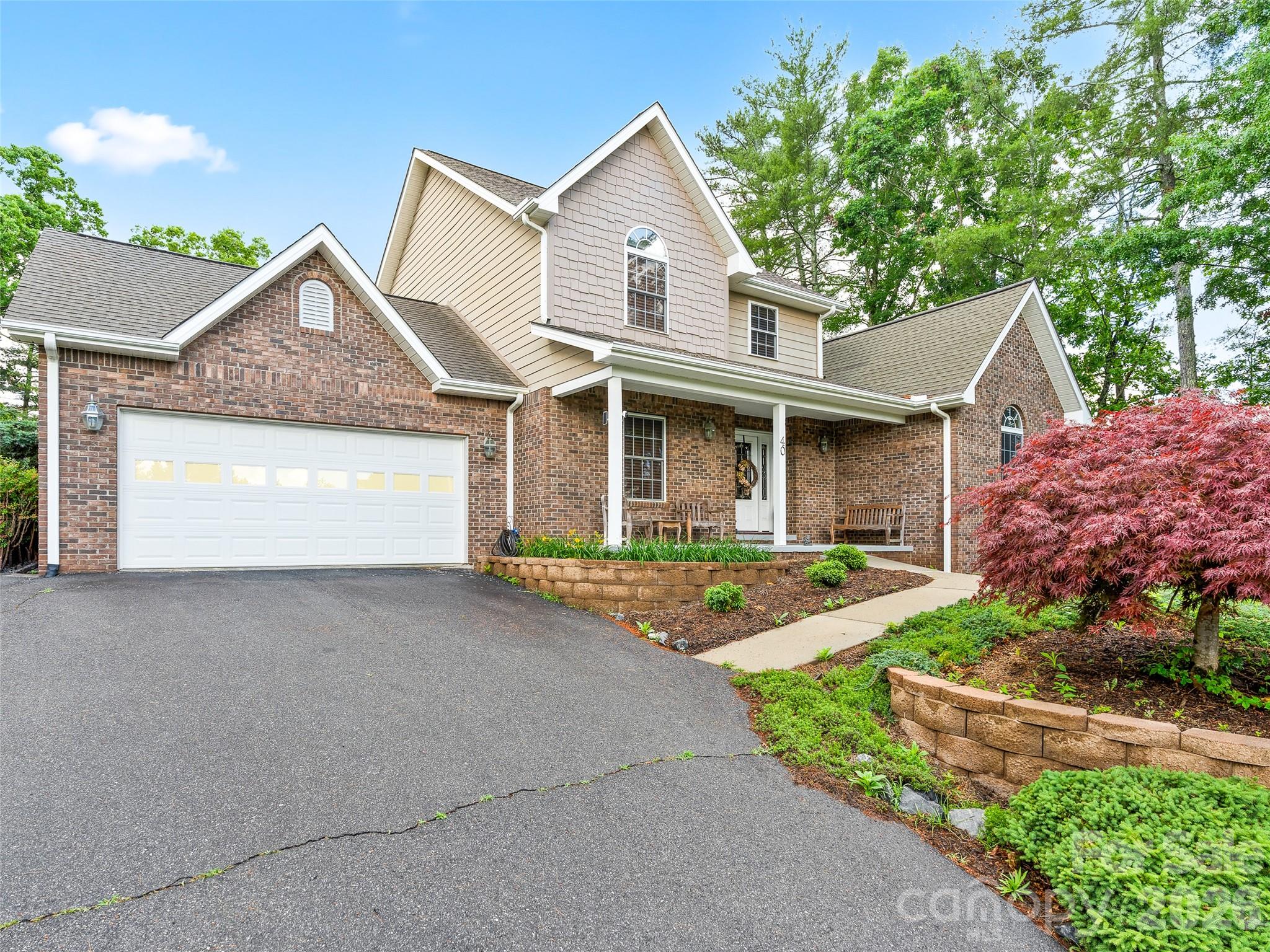 40 Hope Road — Weaverville
