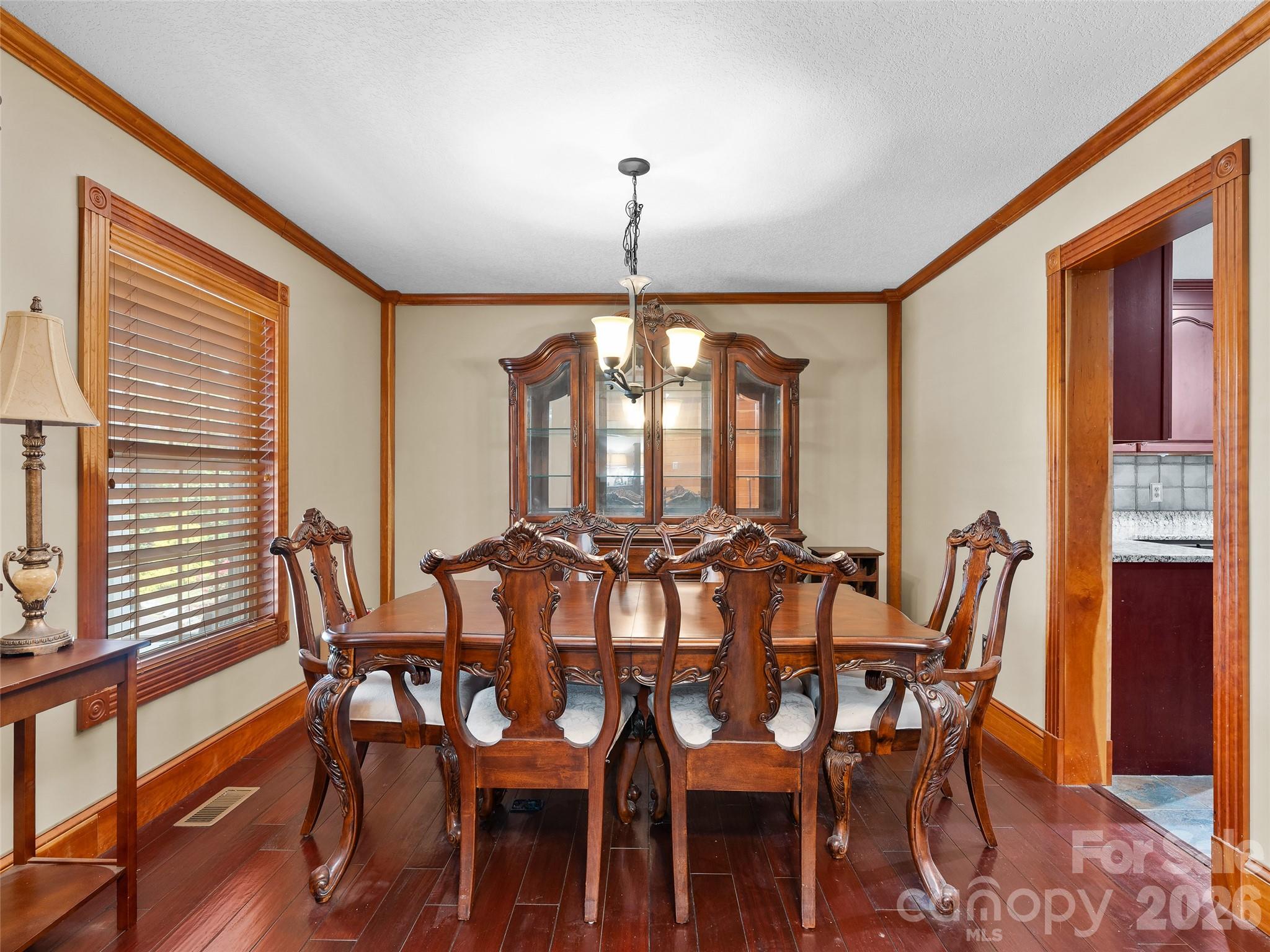 40 Hope Road — Weaverville