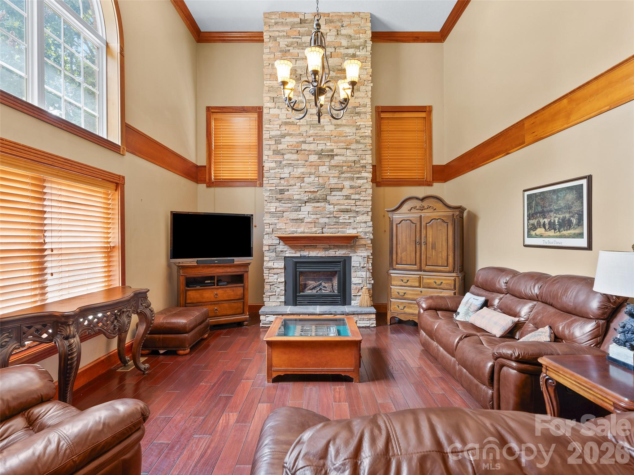 40 Hope Road — Weaverville