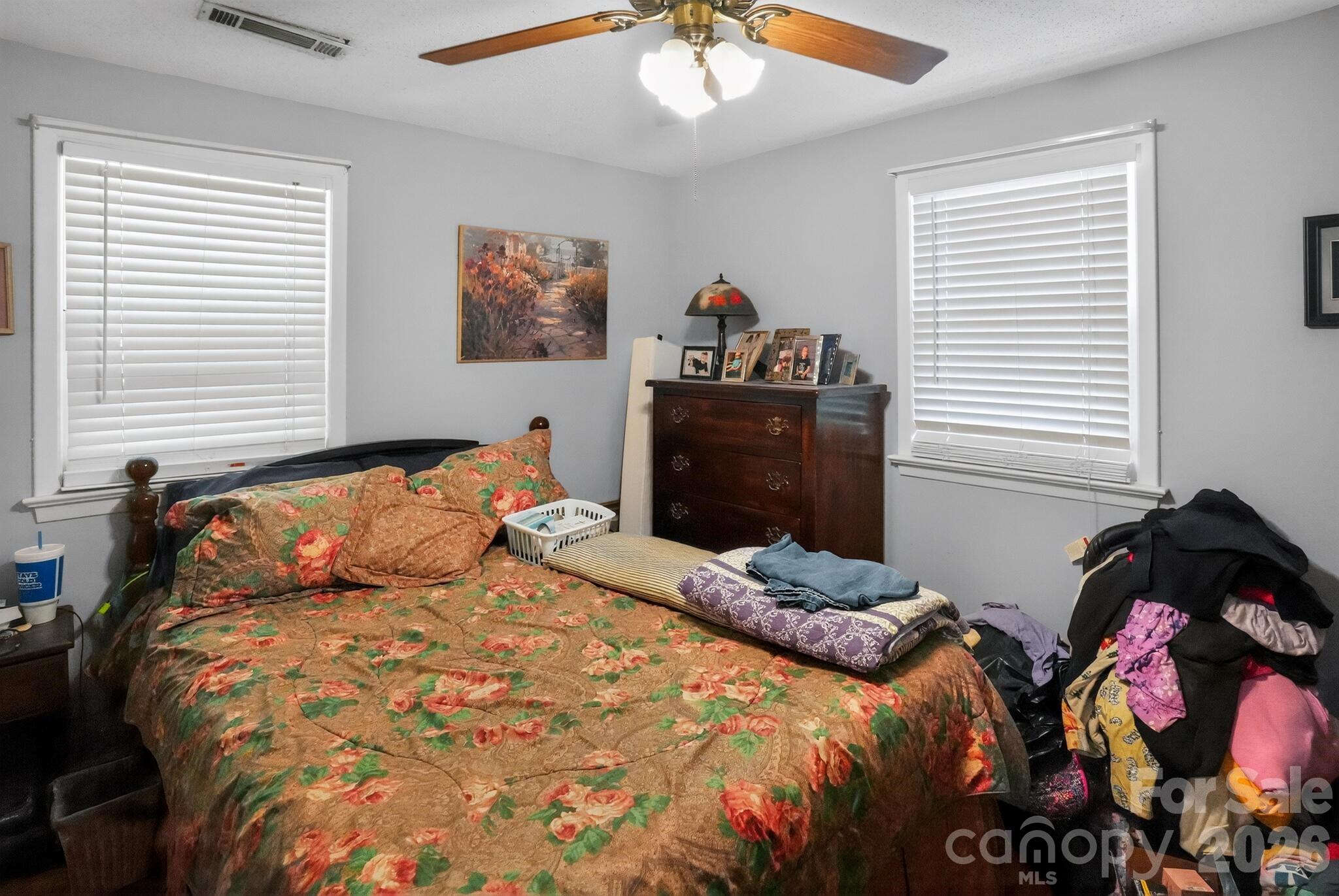 2291 19th Avenue NE — Hickory