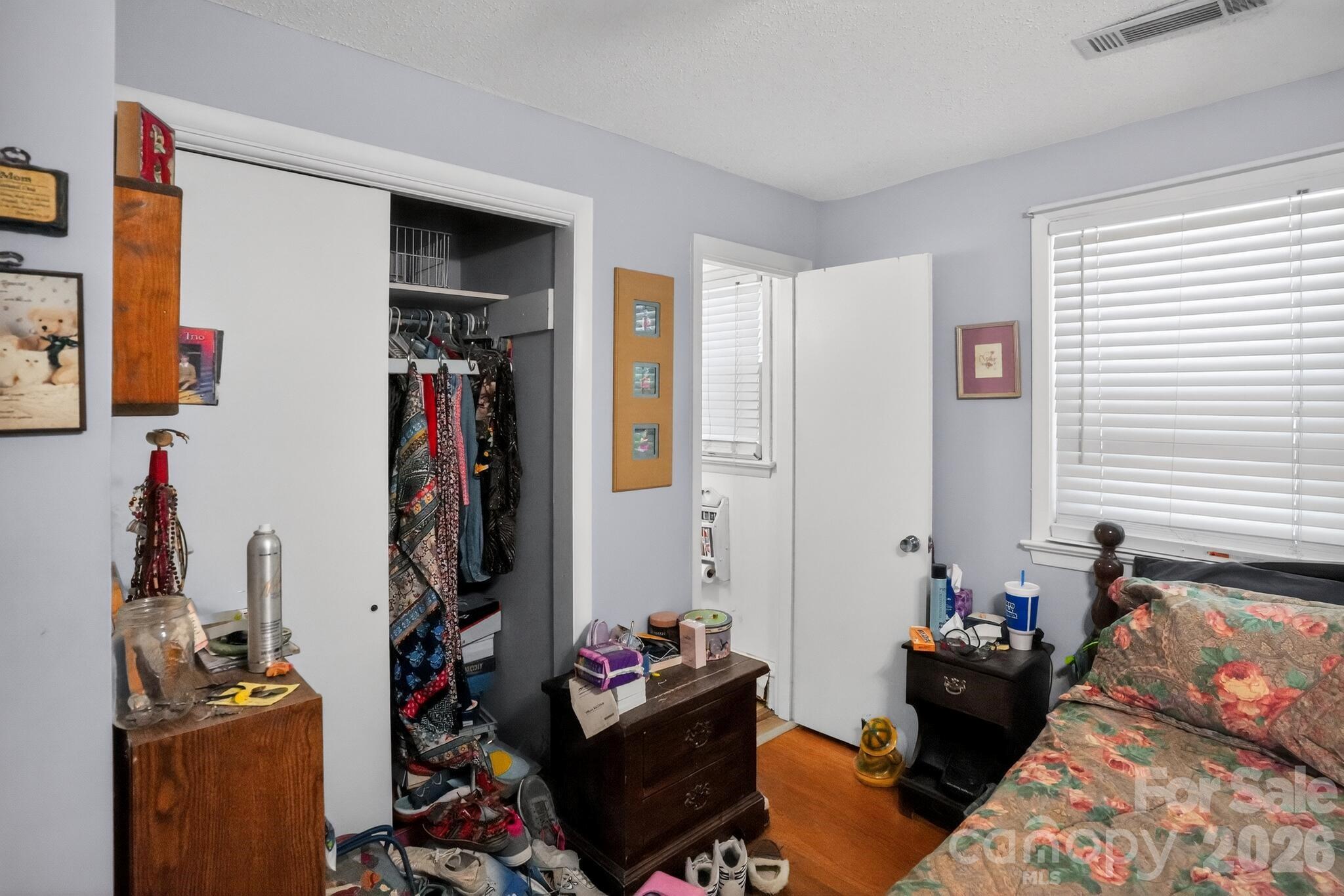 2291 19th Avenue NE — Hickory