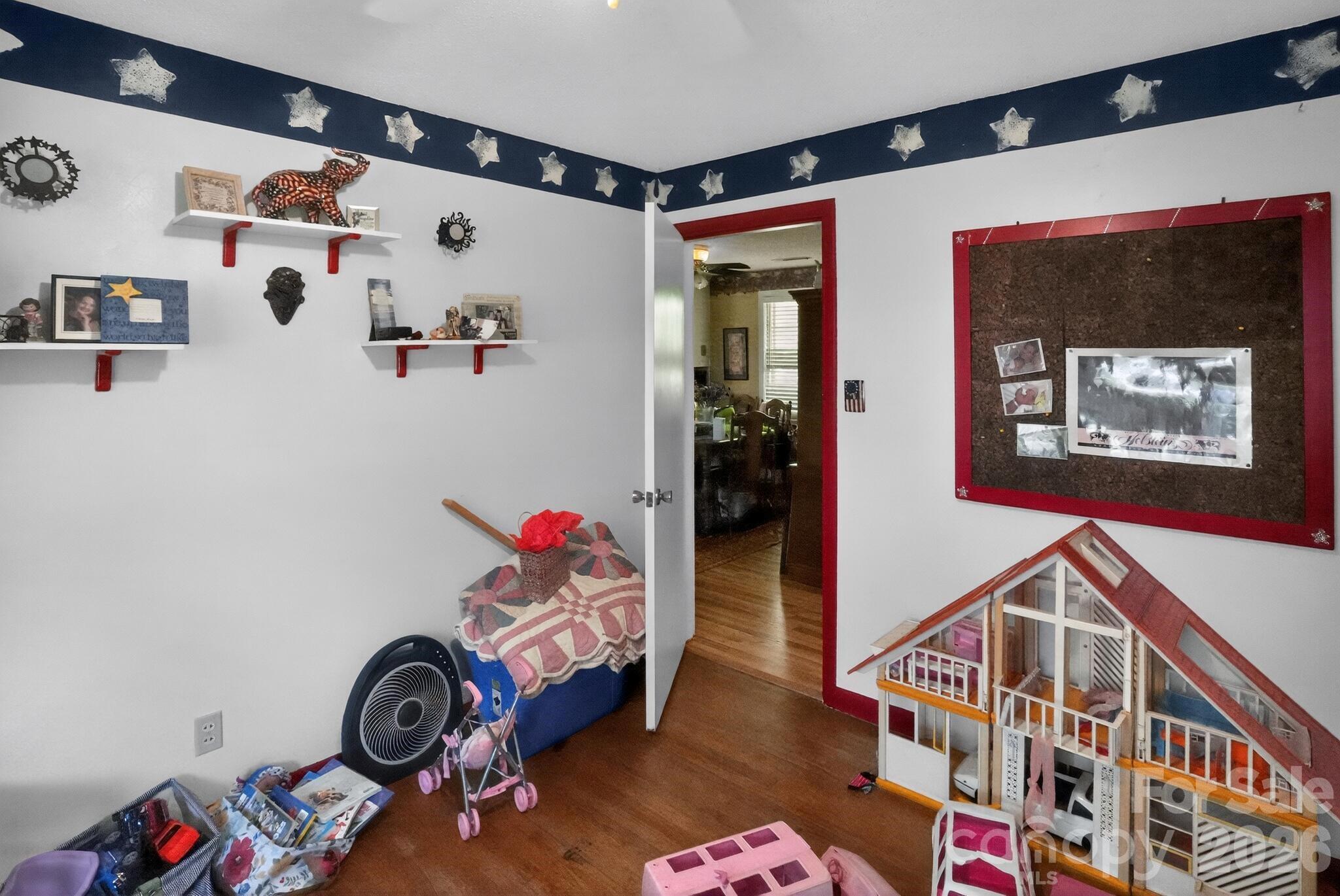 2291 19th Avenue NE — Hickory
