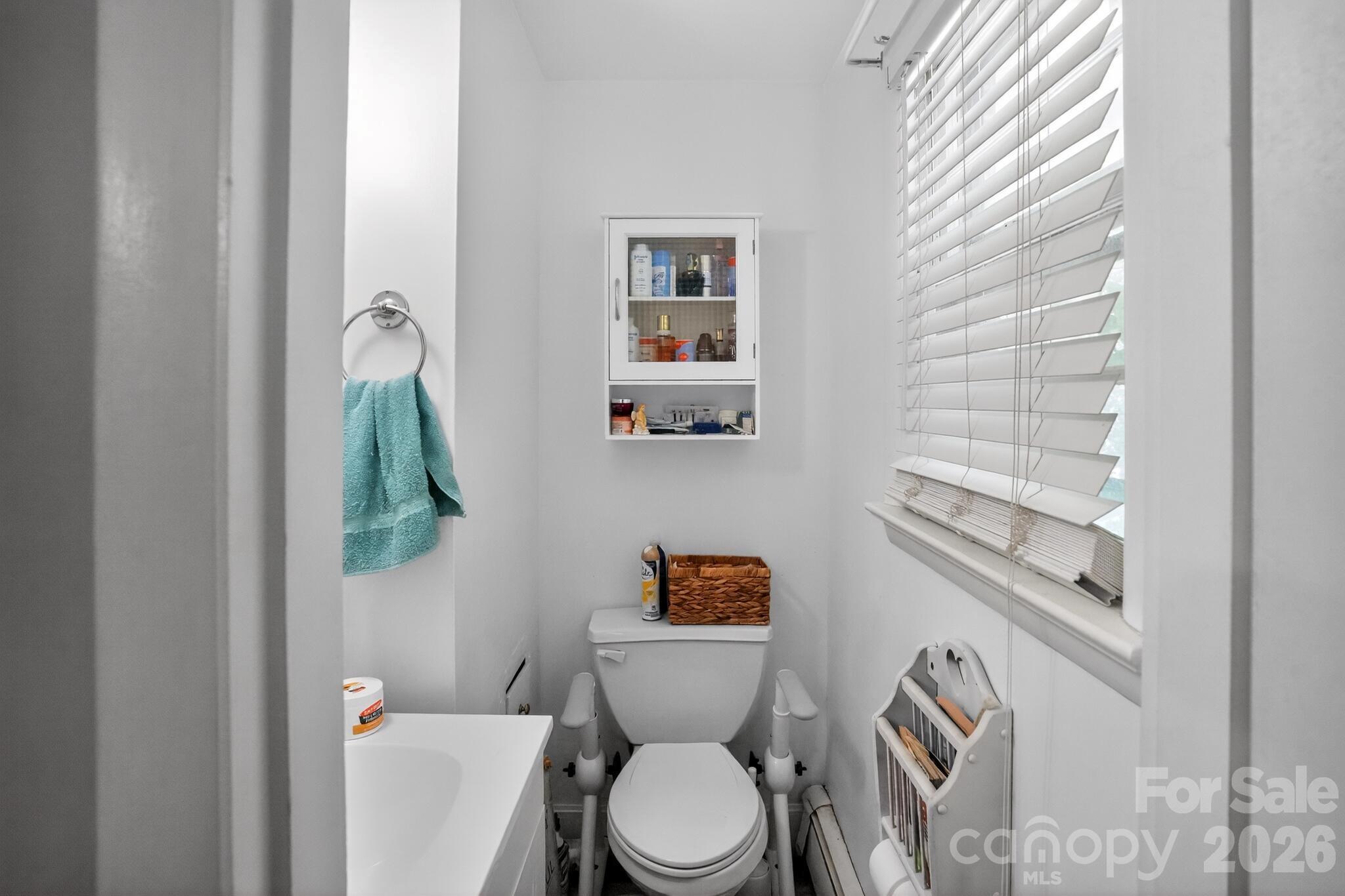 2291 19th Avenue NE — Hickory