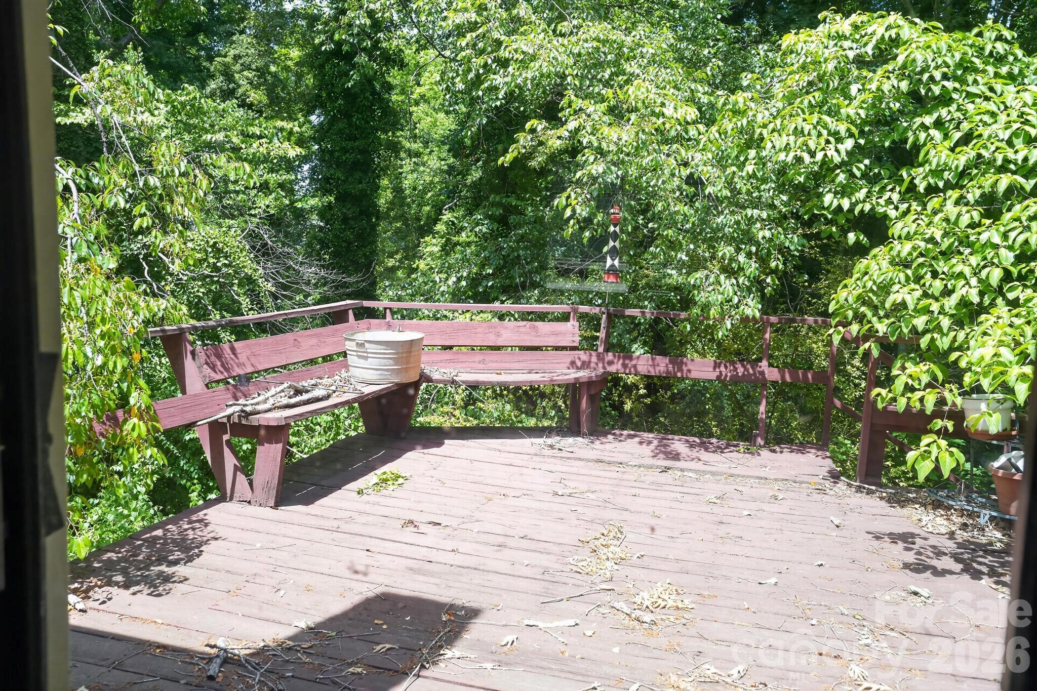 2291 19th Avenue NE — Hickory