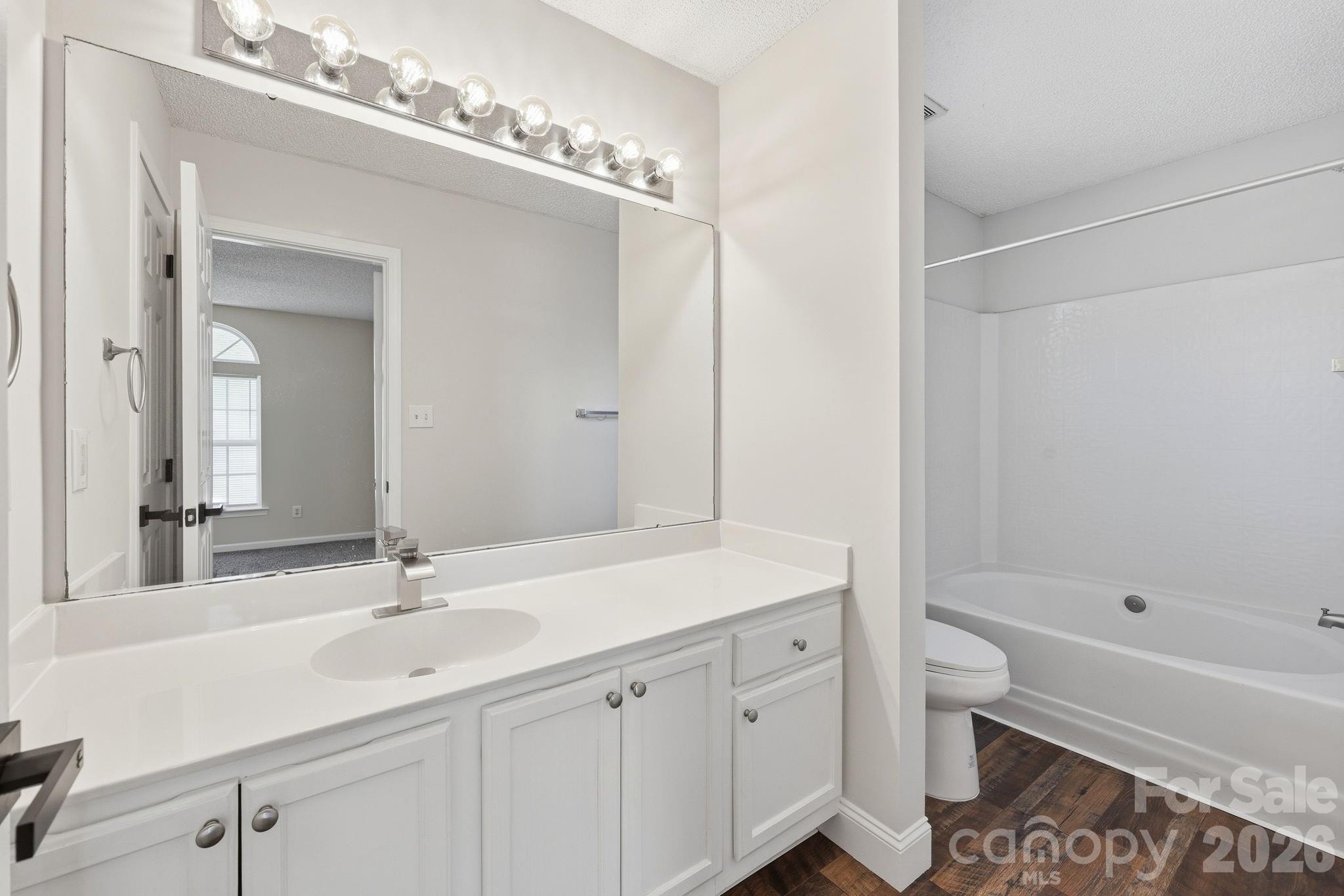 6912 Alanbrook Road — Charlotte