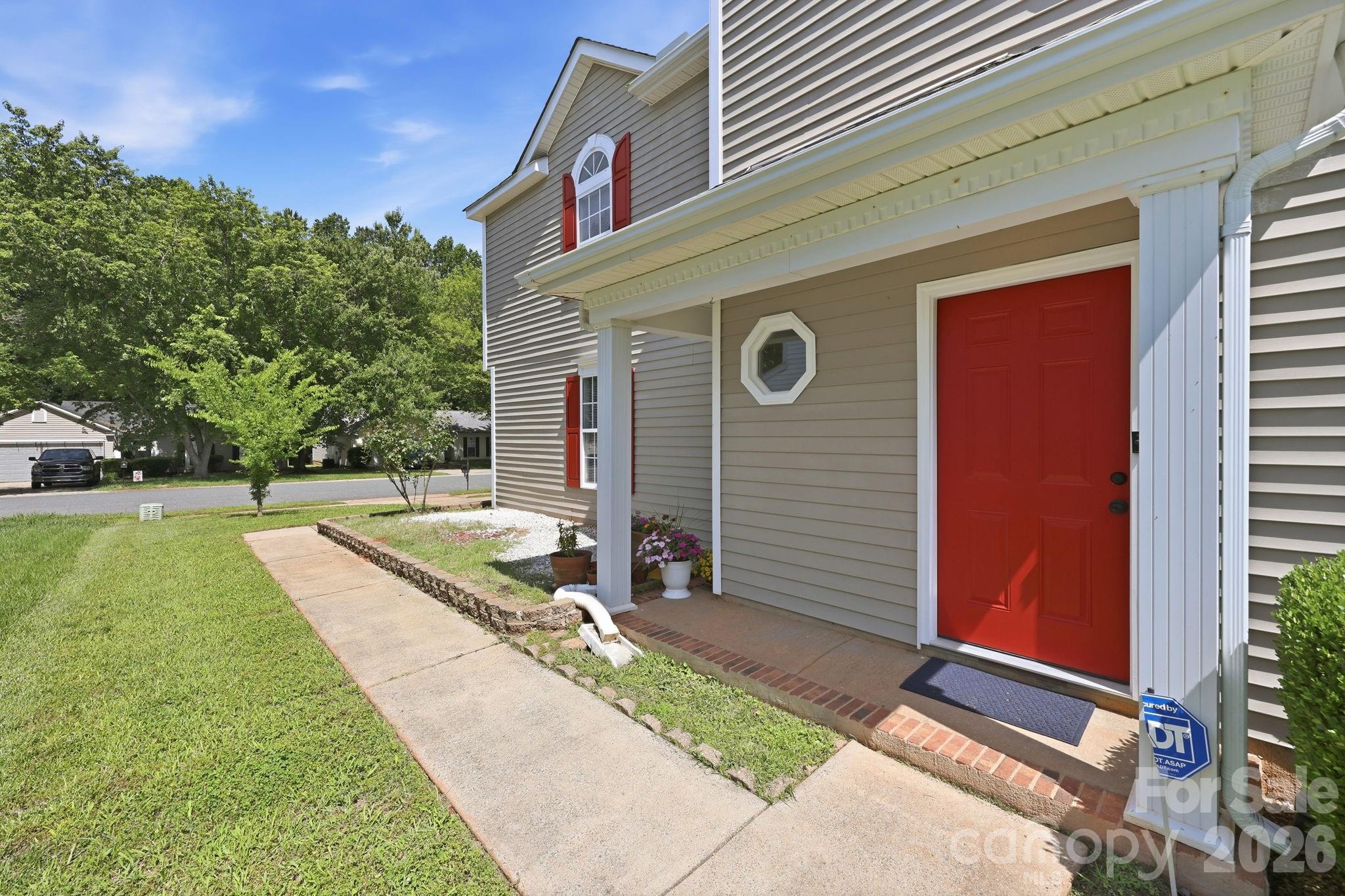 6912 Alanbrook Road — Charlotte