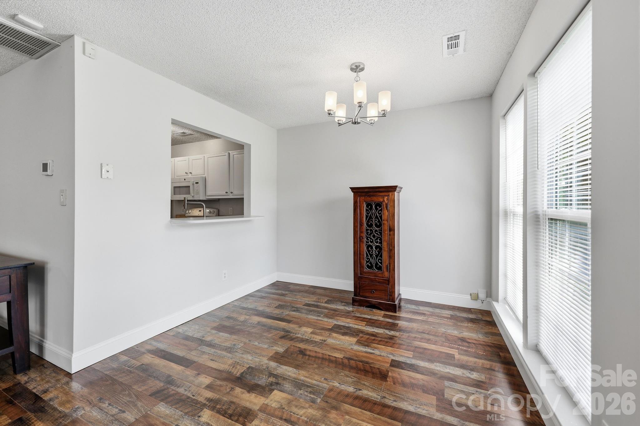 6912 Alanbrook Road — Charlotte