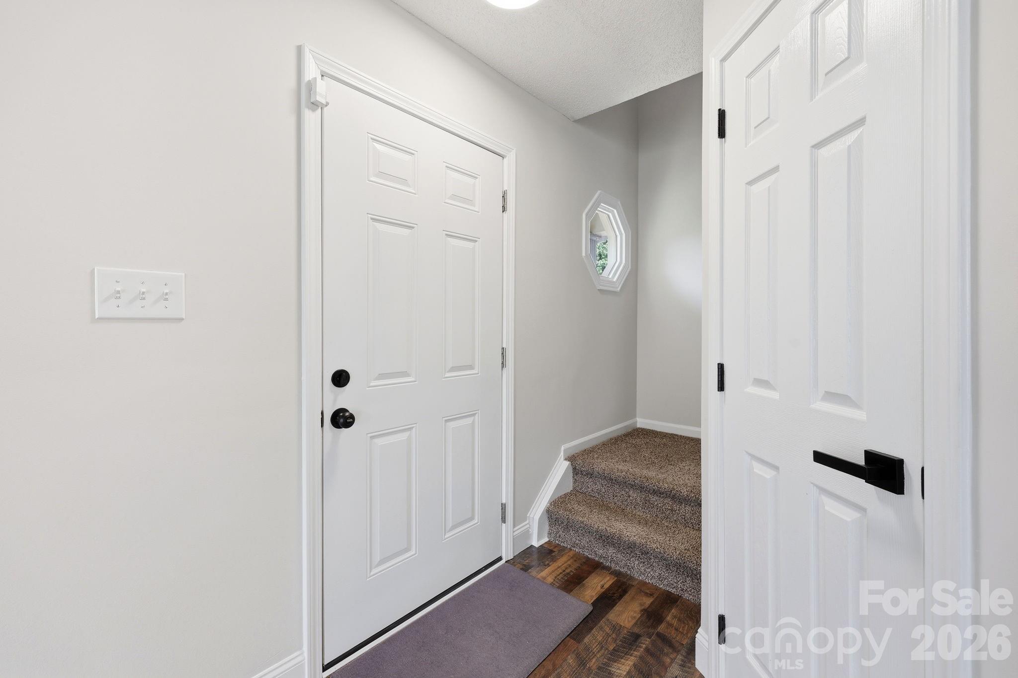 6912 Alanbrook Road — Charlotte