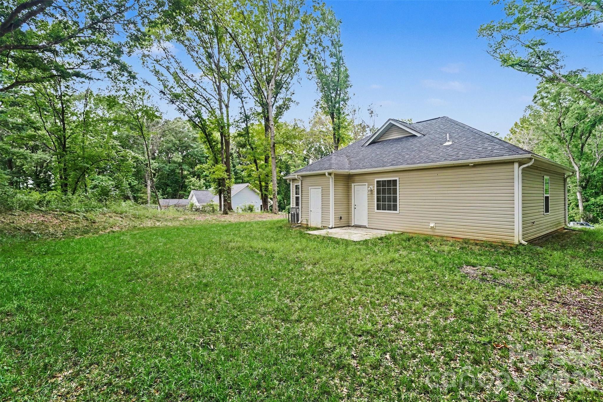 635 Johns Lane — Gastonia