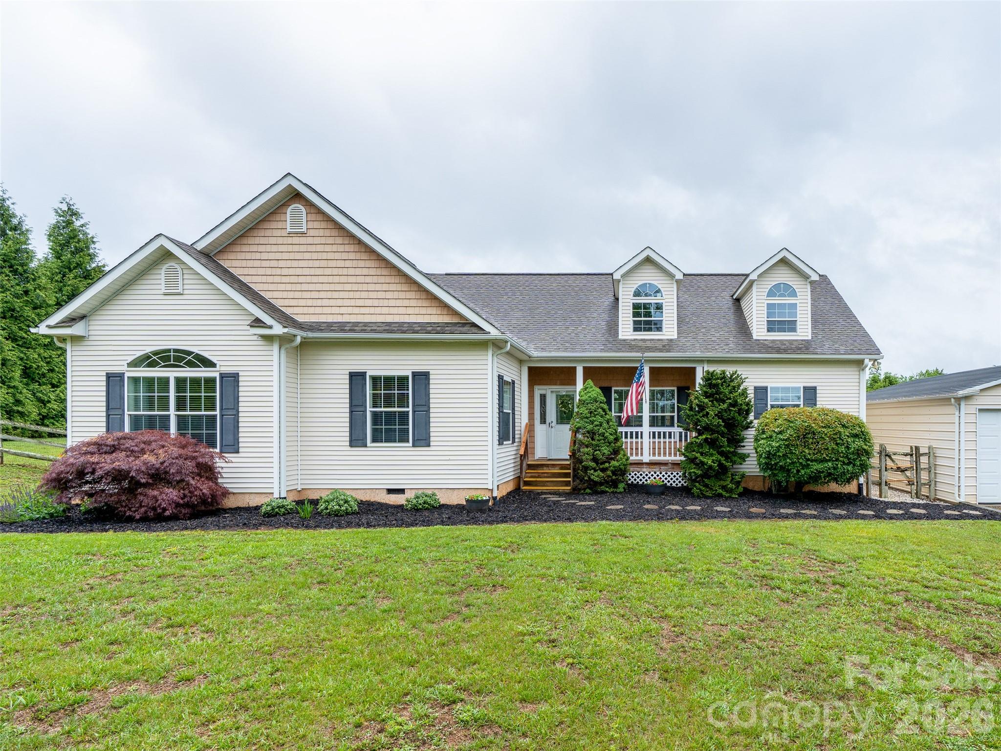 300 Welch Drive — Alexander