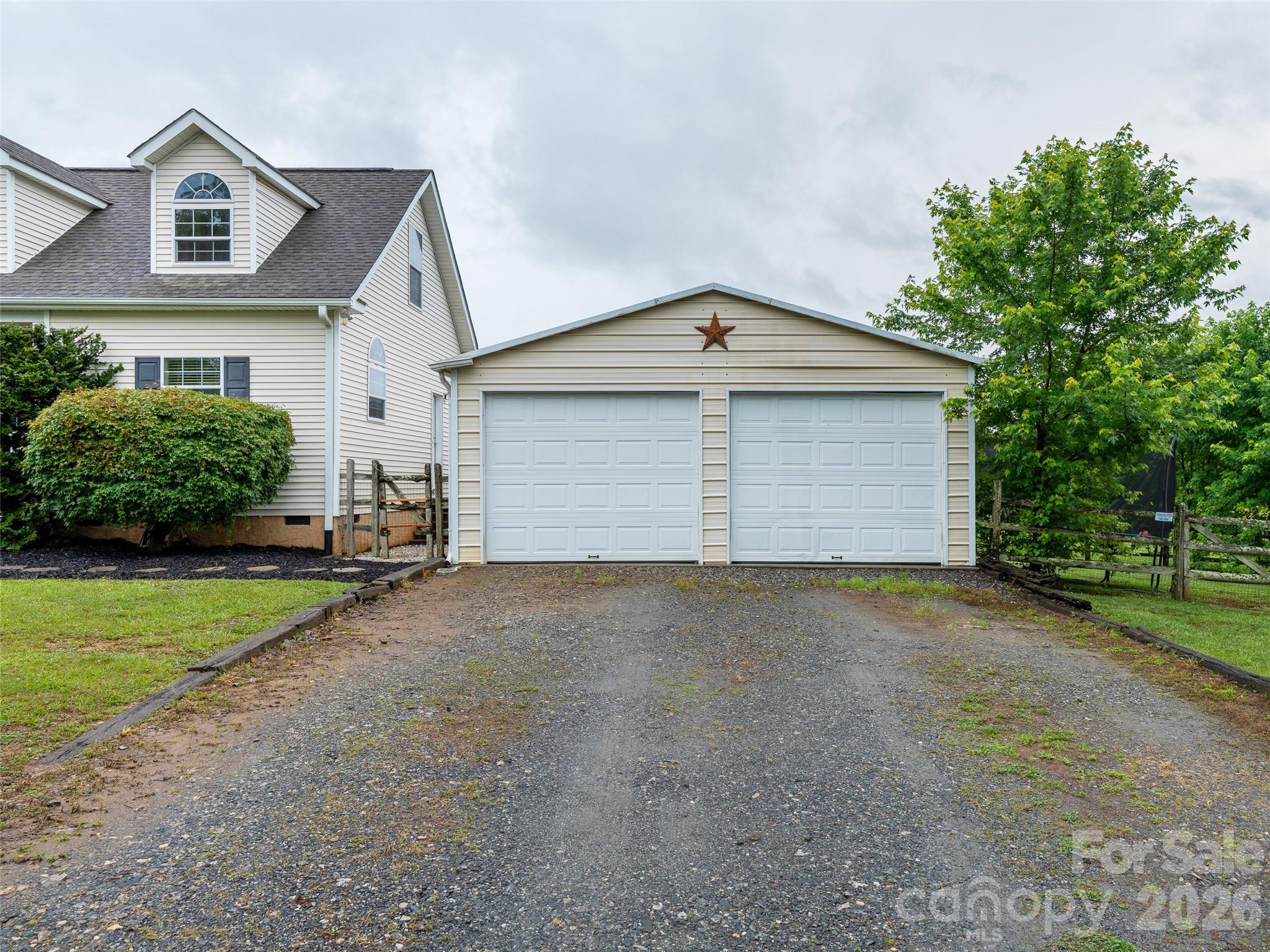 300 Welch Drive — Alexander